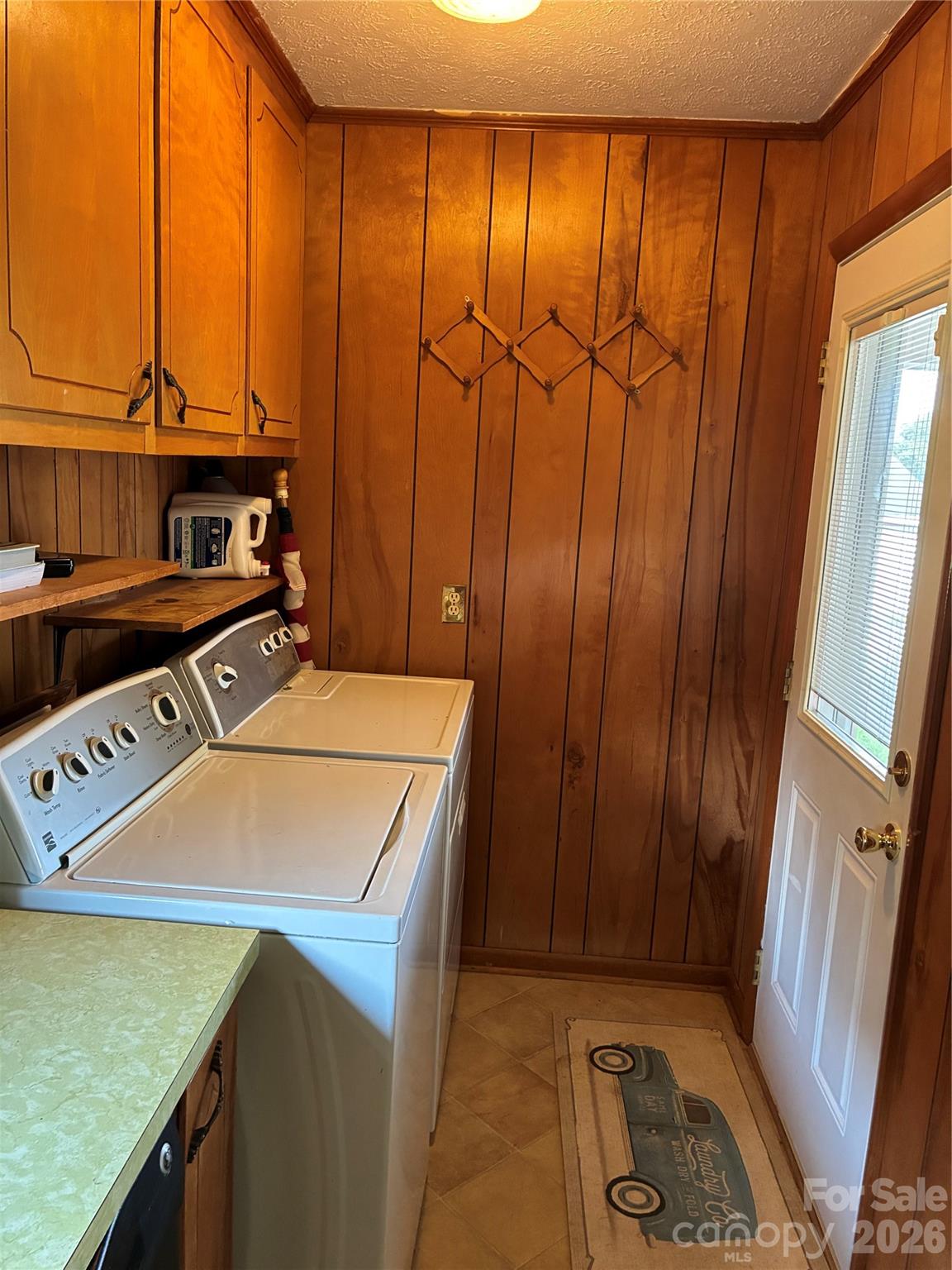 6102 Len Drive Property Photo 9