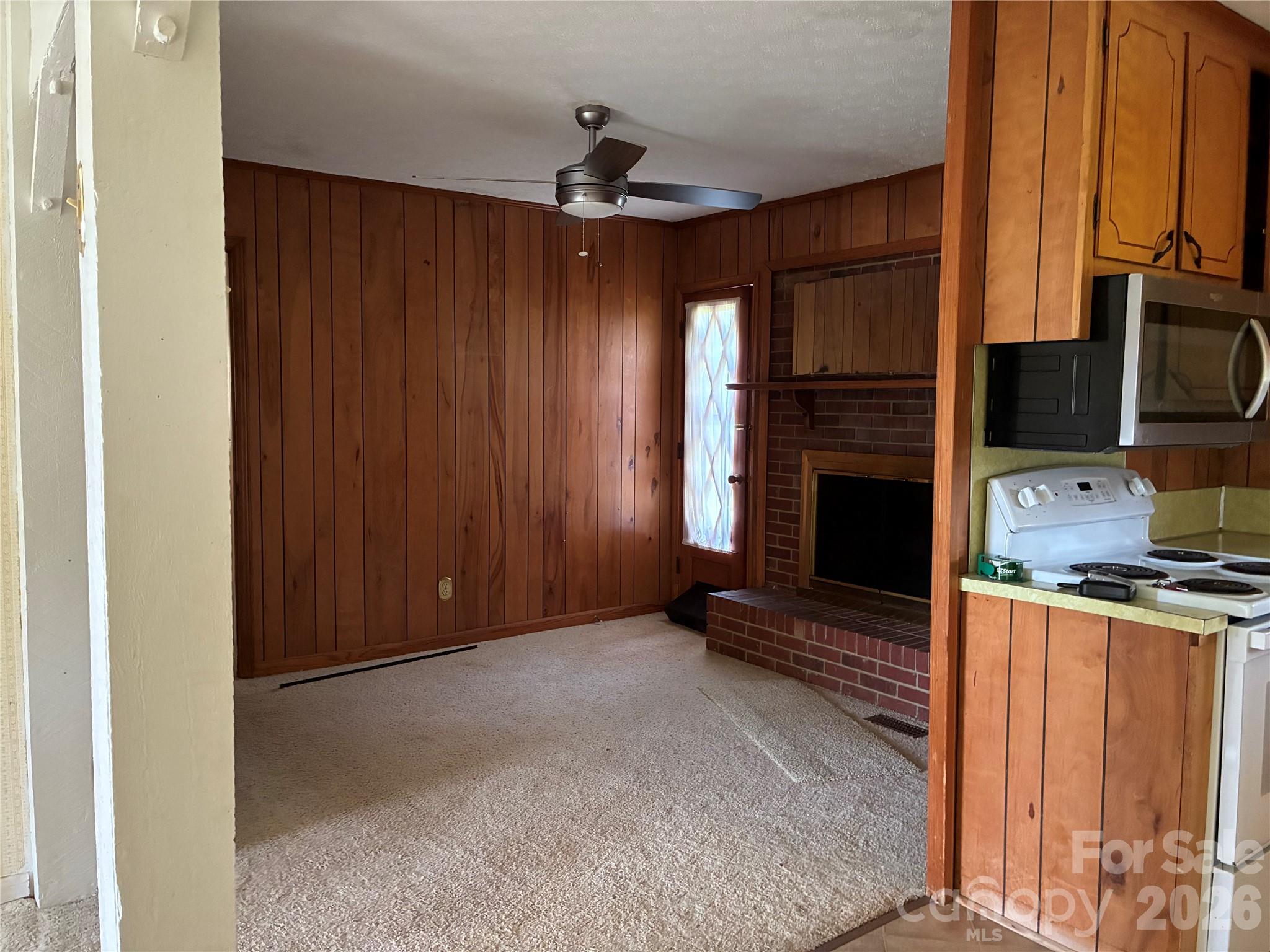 6102 Len Drive Property Photo 12