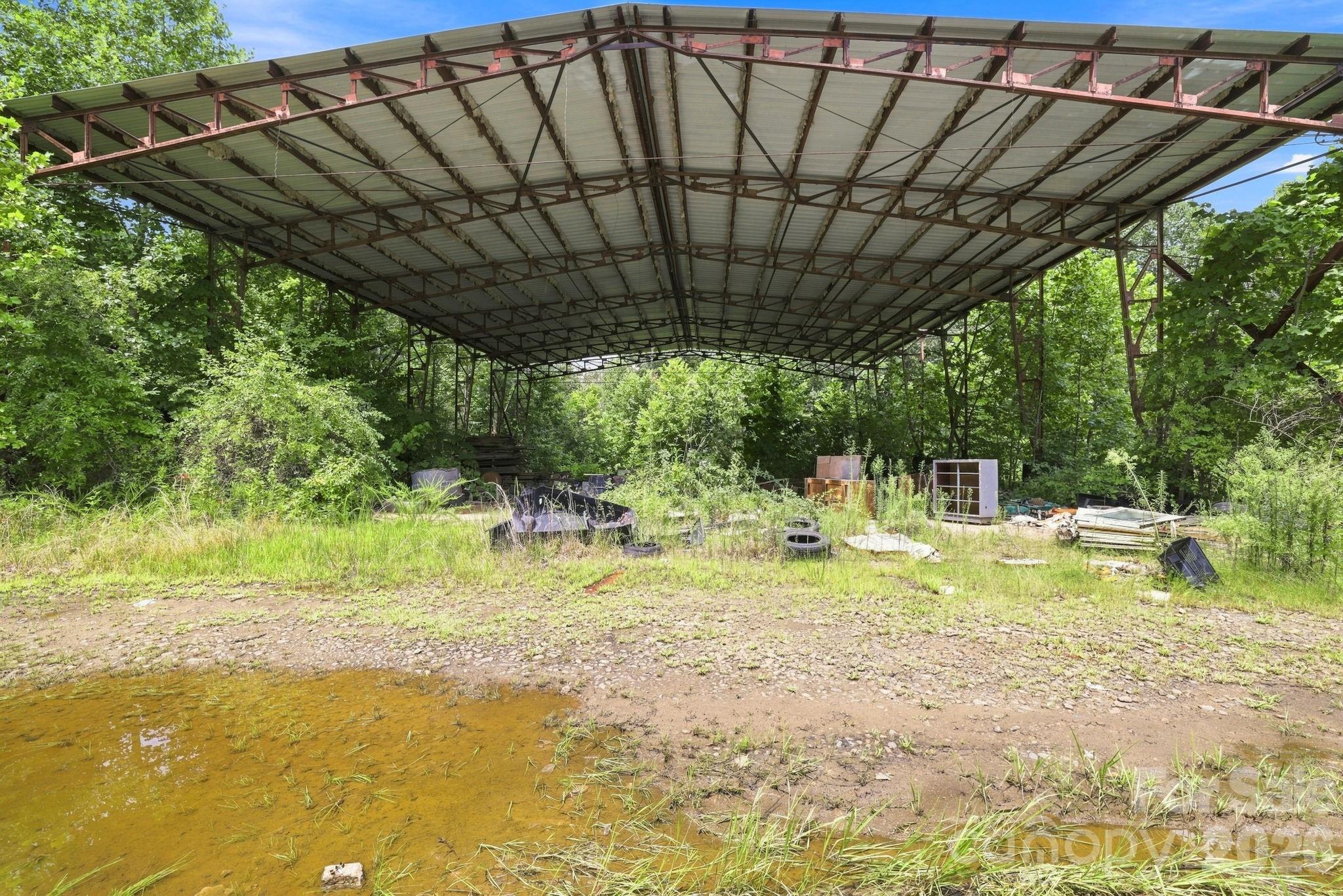 595 Maxwell Home Road Property Photo 11