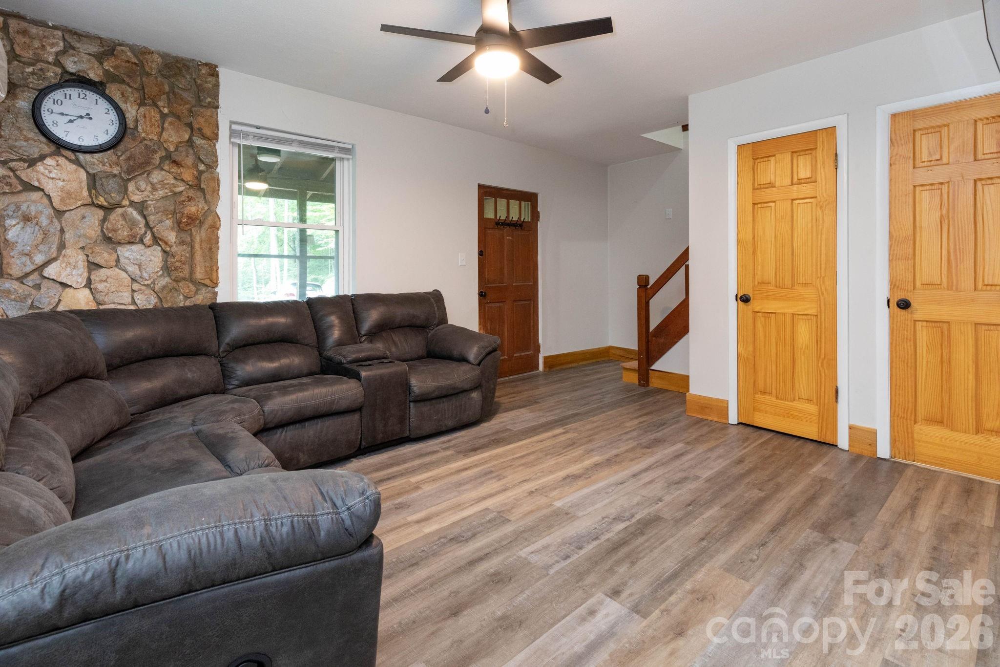 210 Sunset Farm Road Property Photo 4