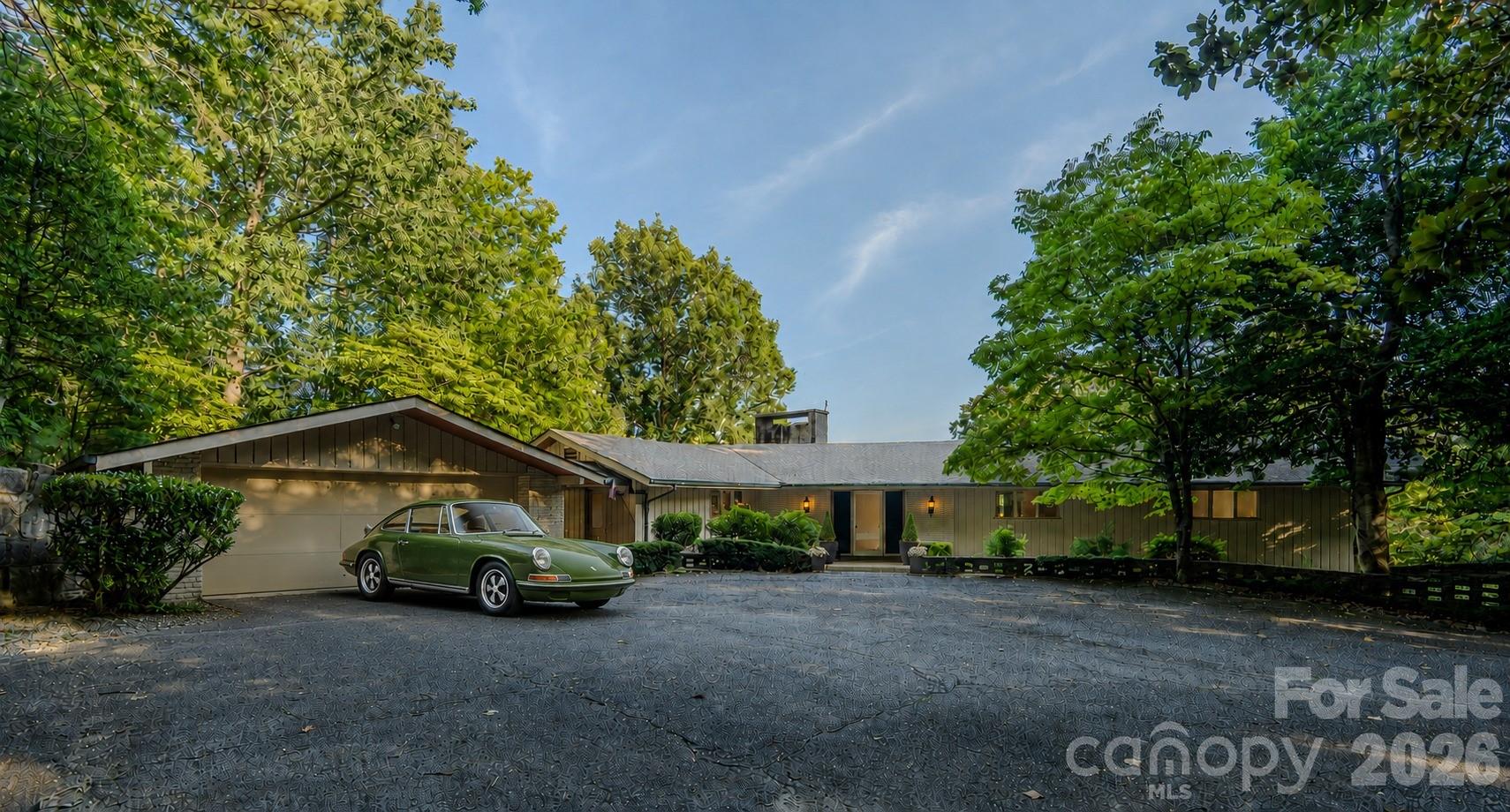 1225 Hogback Mountain Road Property Photo 1