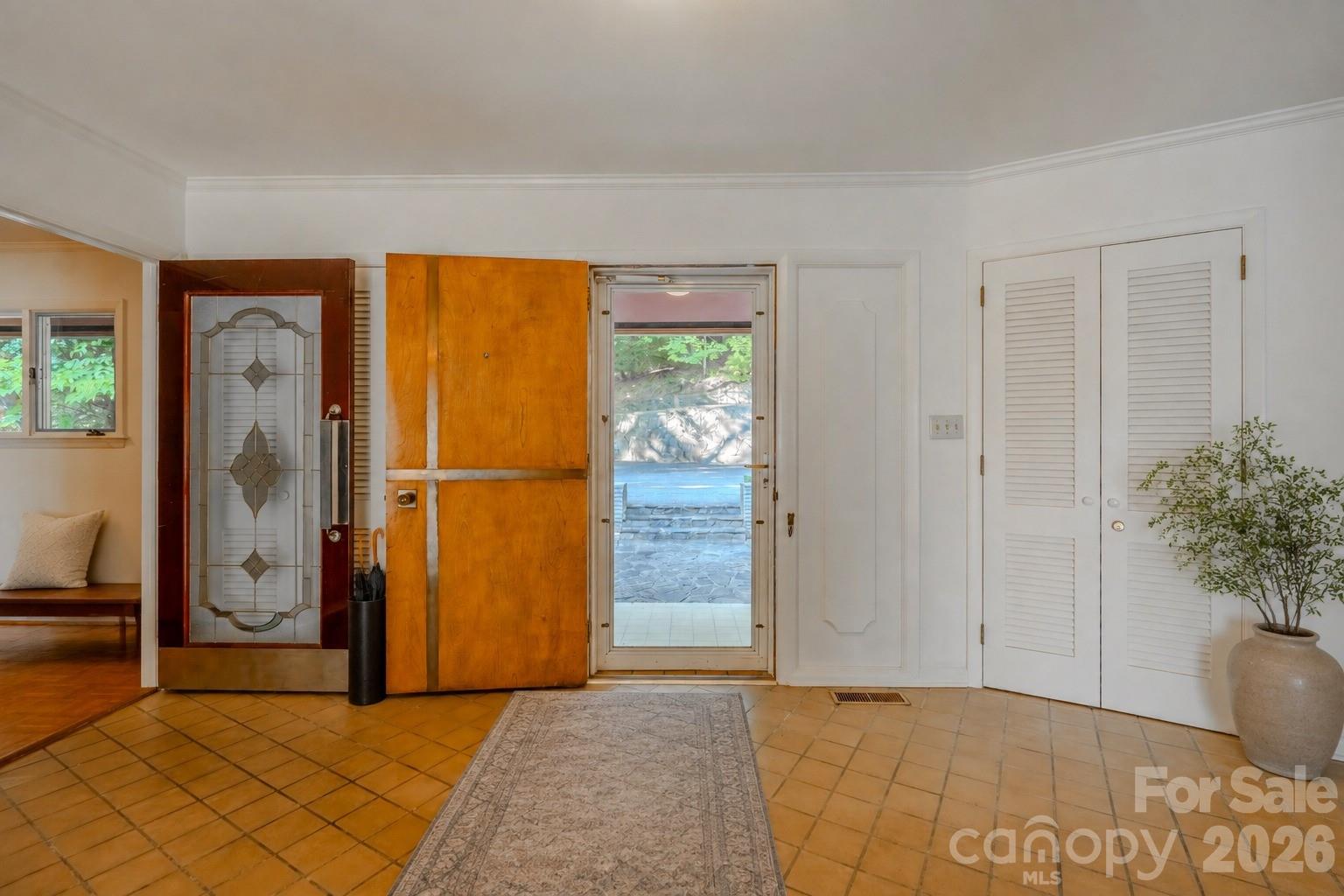 1225 Hogback Mountain Road Property Photo 7