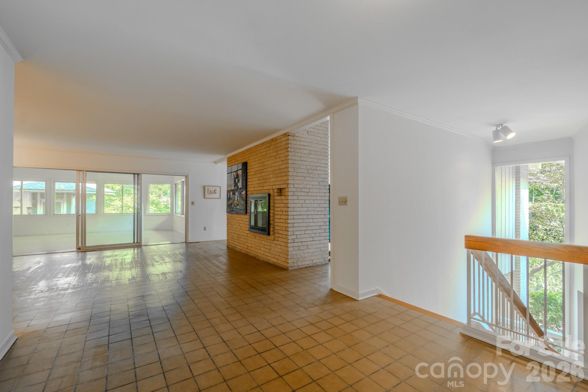 1225 Hogback Mountain Road Property Photo 8