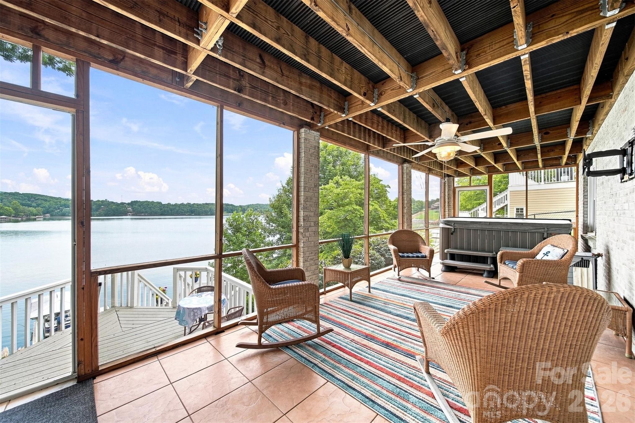 220 Lakeshore Lane Property Photo 35