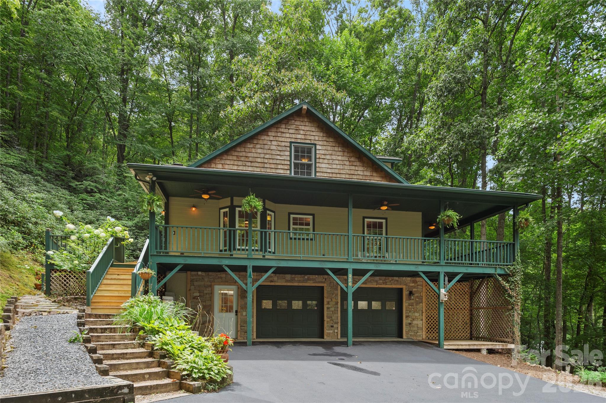 236 Holland Drive Property Photo 3