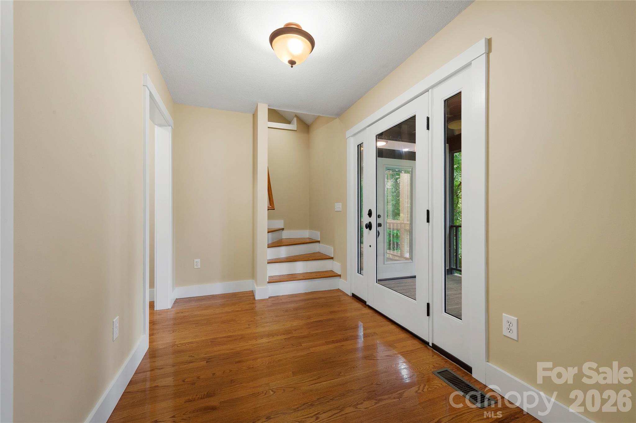 236 Holland Drive Property Photo 8