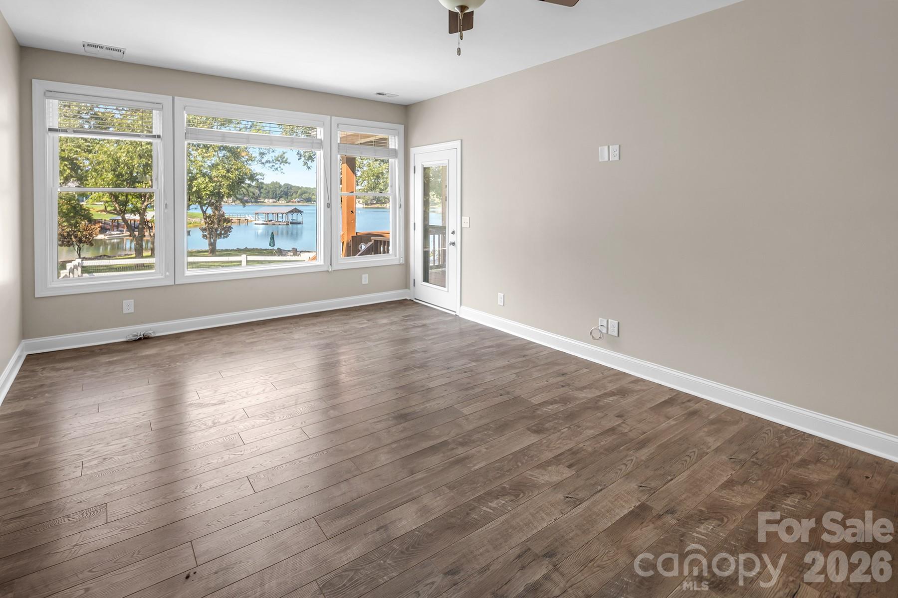 3825 Chevlot Hills Road Property Photo 9