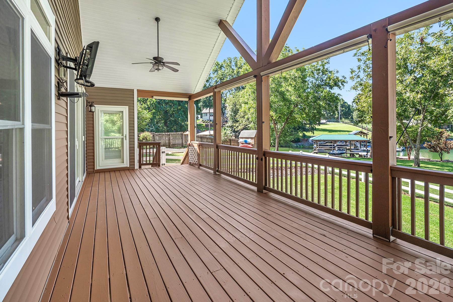 3825 Chevlot Hills Road Property Photo 23
