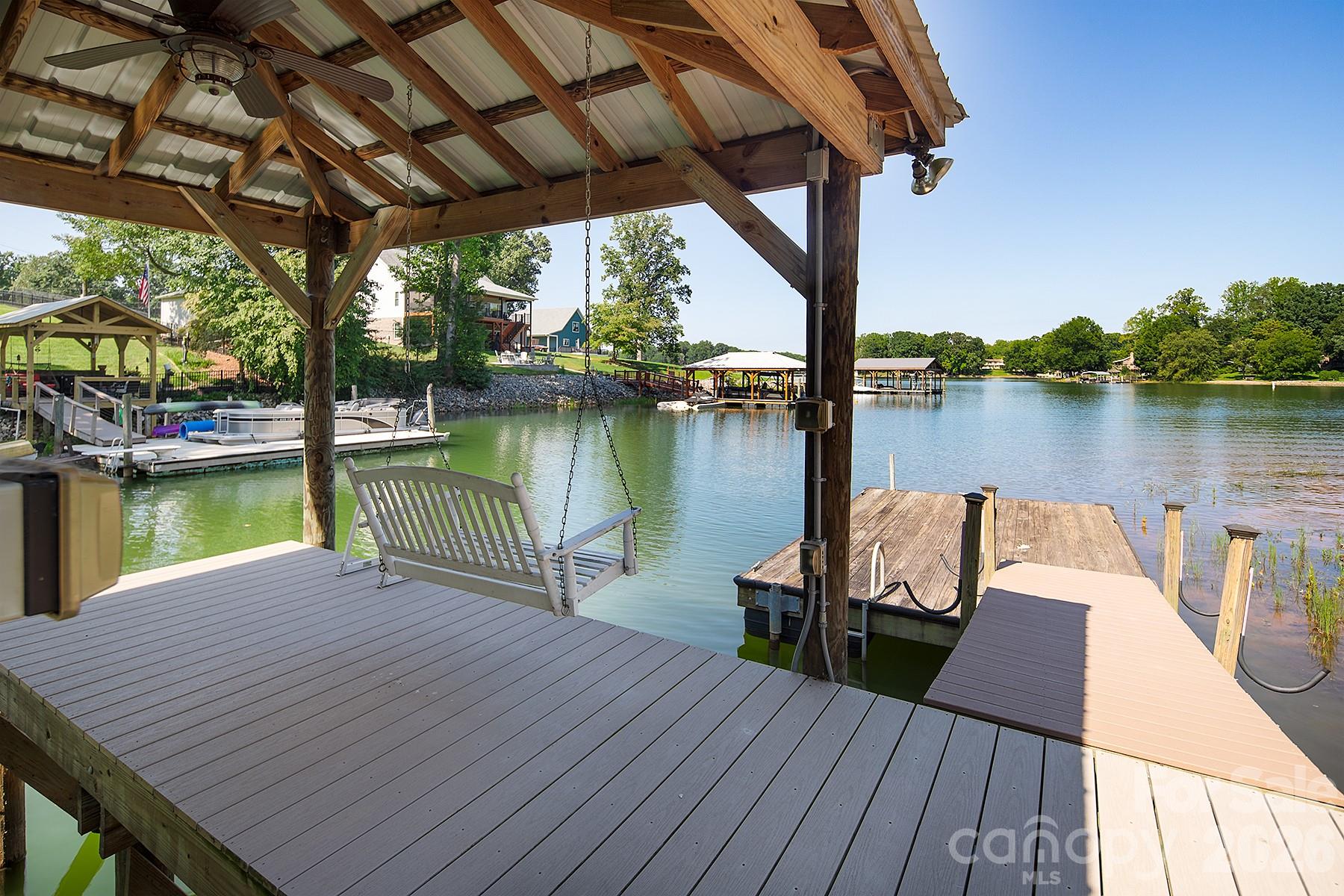 3825 Chevlot Hills Road Property Photo 28