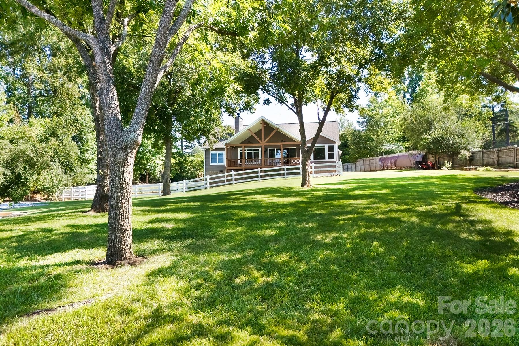 3825 Chevlot Hills Road Property Photo 33