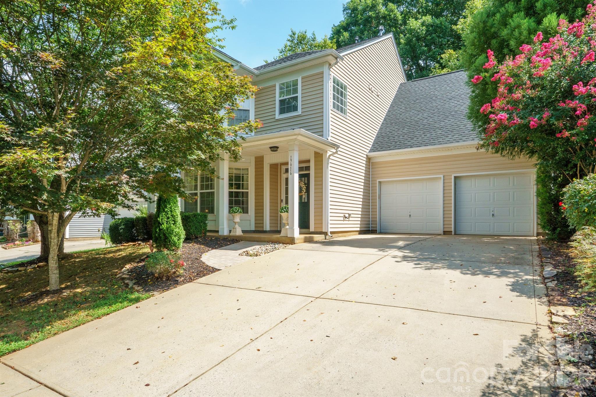 17916 Caldwell Track Drive Property Photo 1