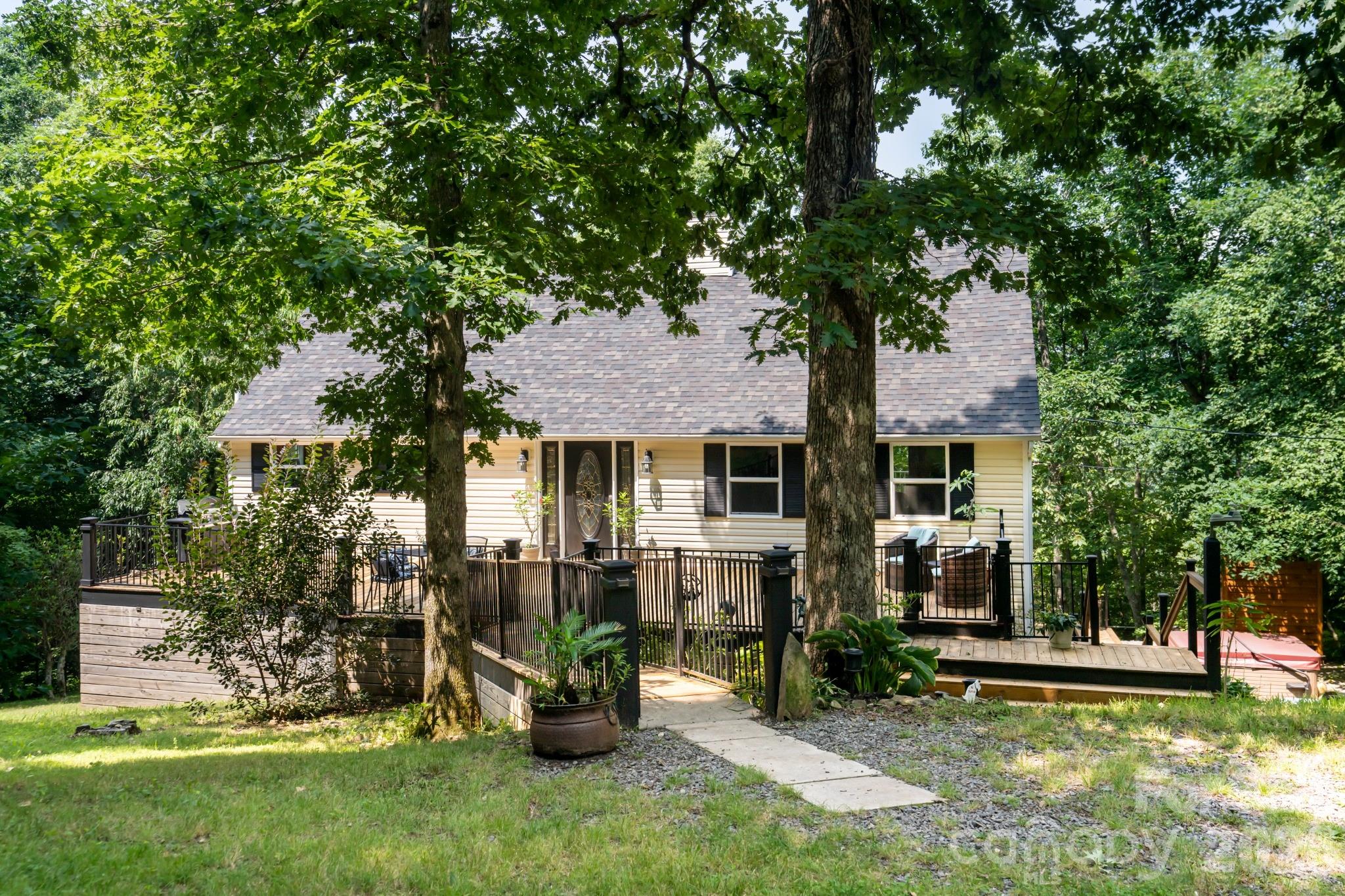 219 Echo Mountain View Road Property Photo 5