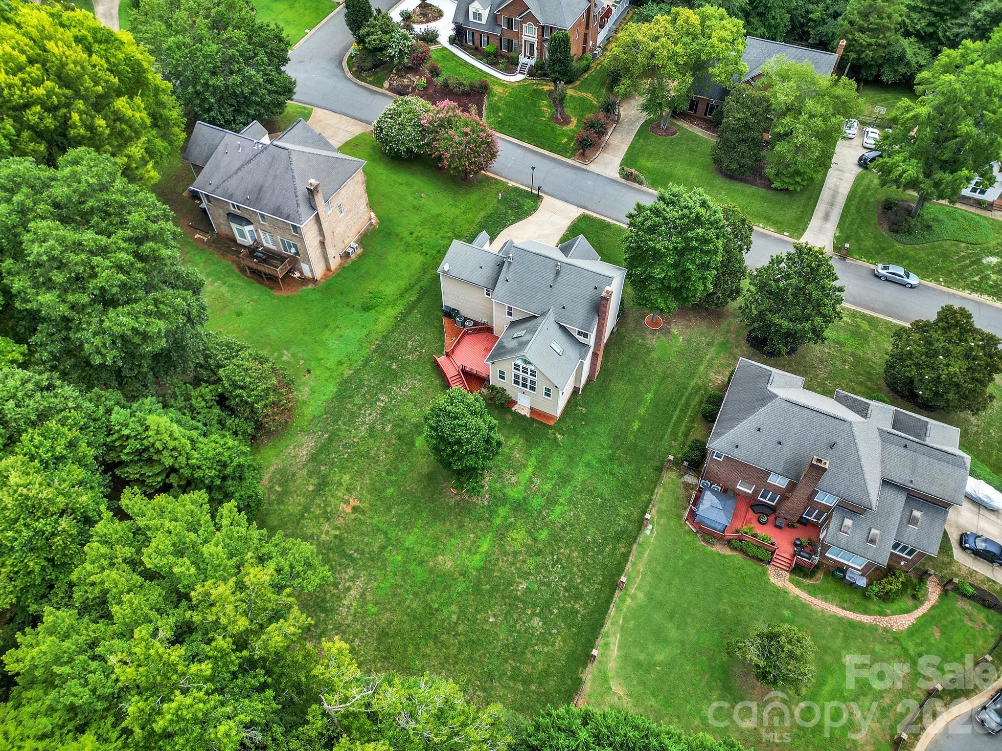 5709 Mallard Grove Road Property Photo 3
