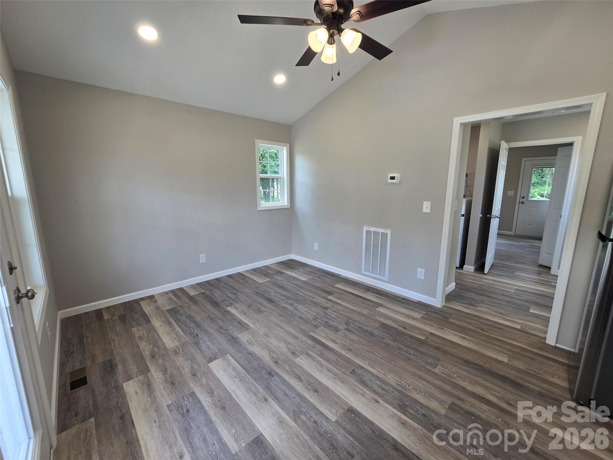 619 Railroad Avenue Property Photo 4
