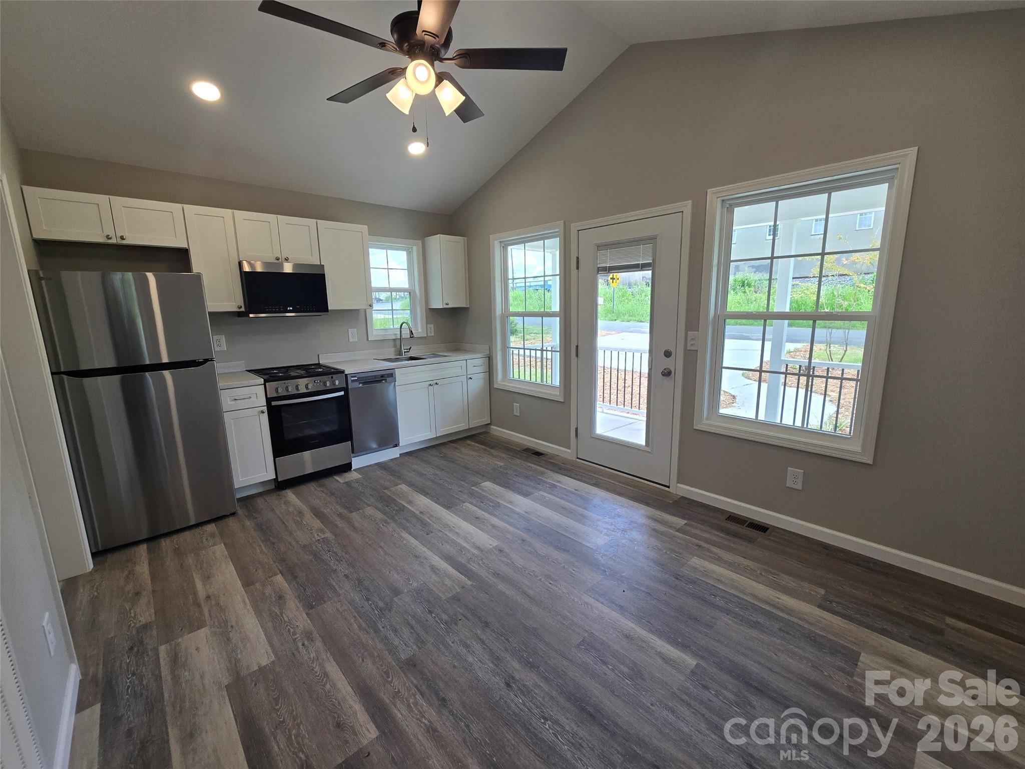 619 Railroad Avenue Property Photo 5