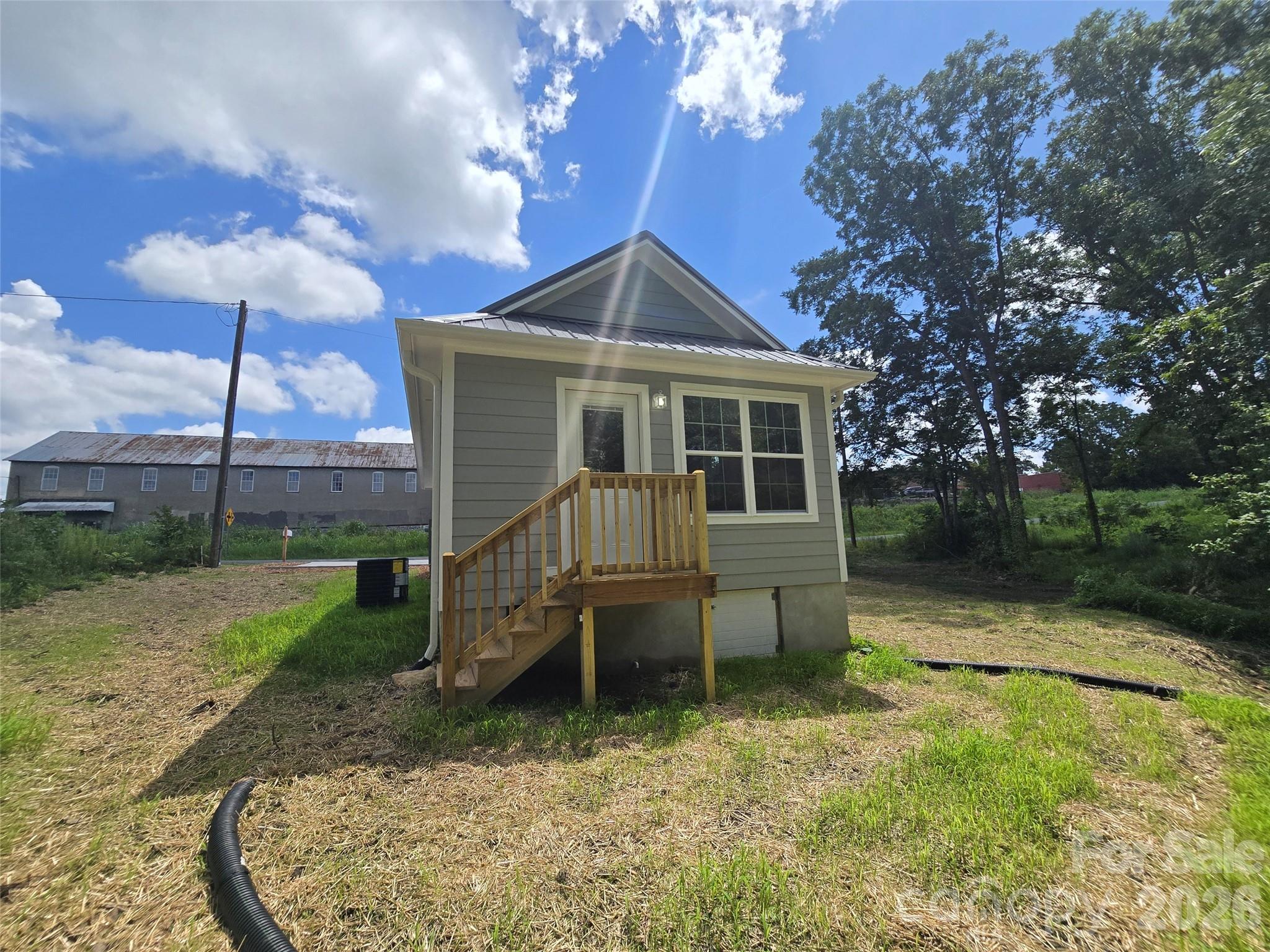619 Railroad Avenue Property Photo 15