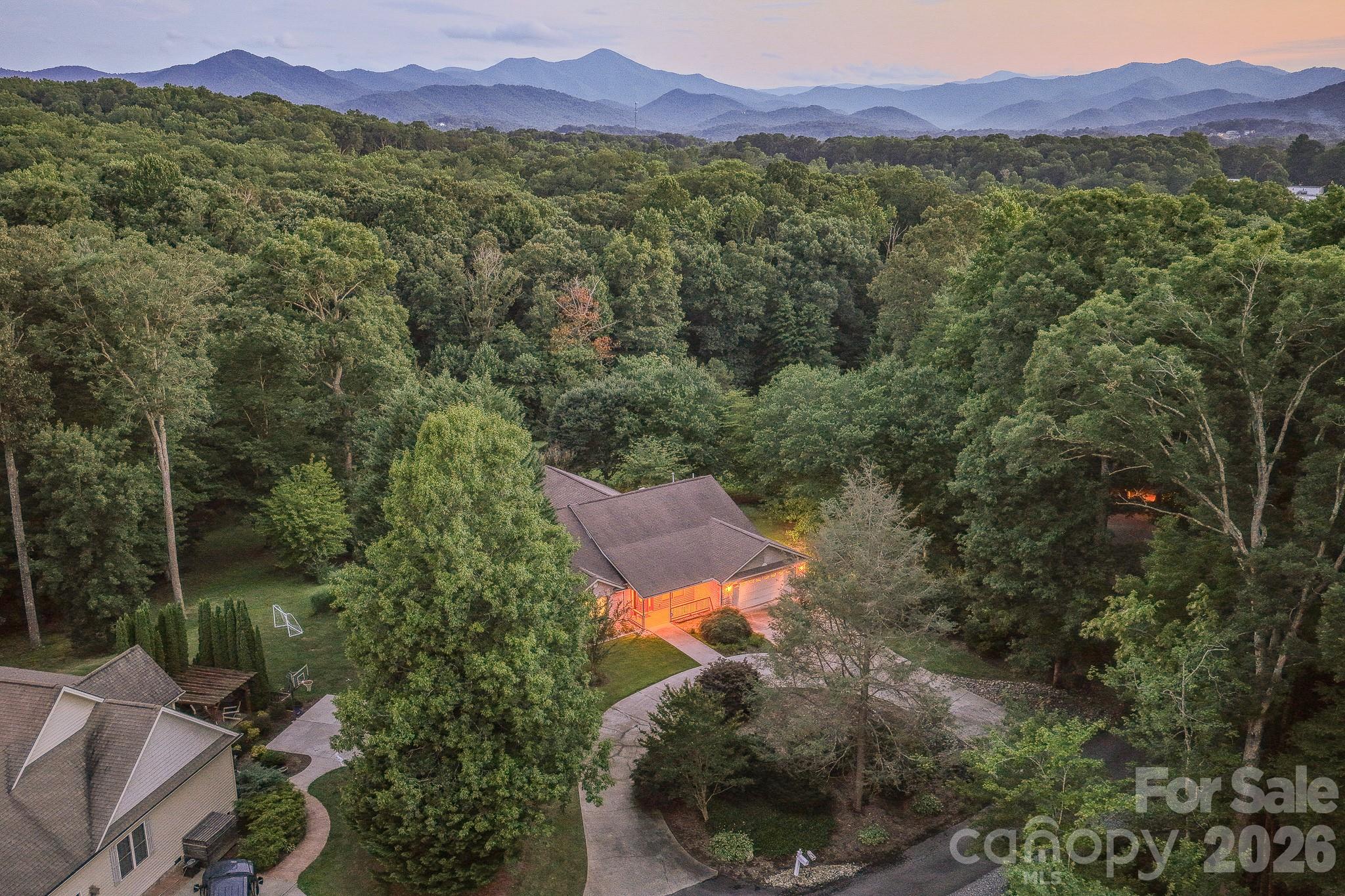 5 Kari Circle Property Photo 4