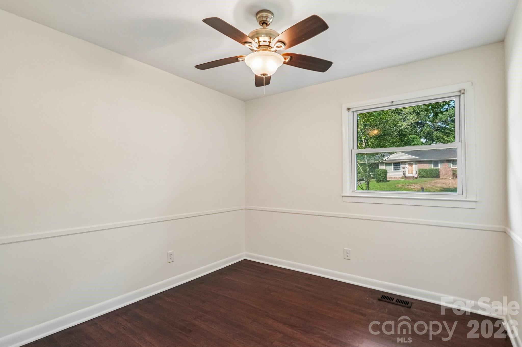 1443 Lynhurst Drive Property Photo 31
