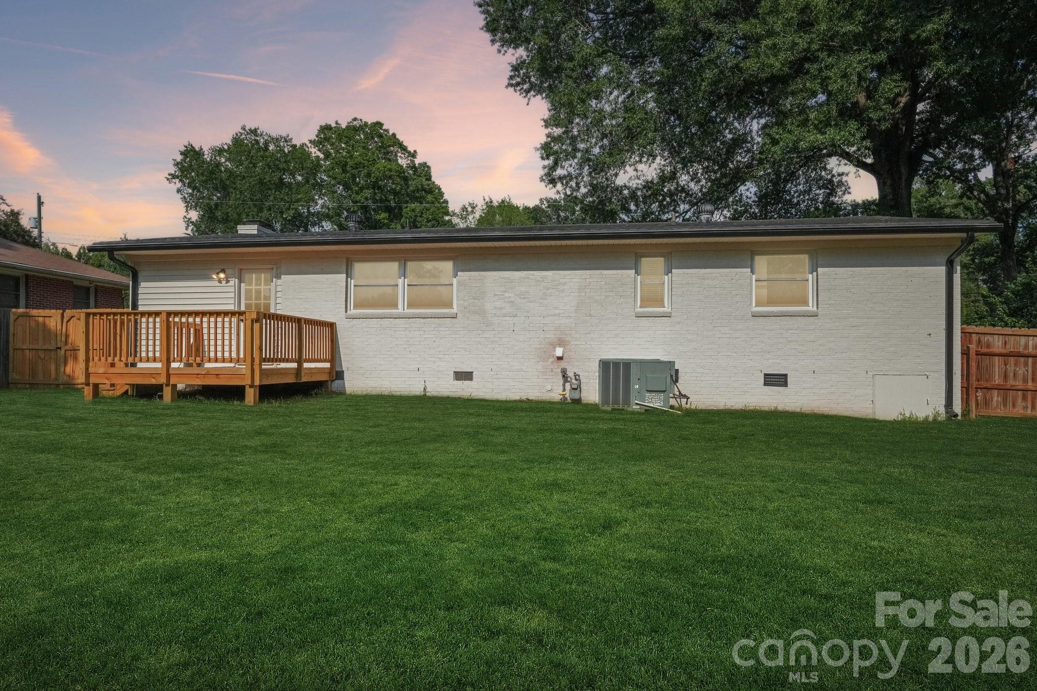 1443 Lynhurst Drive Property Photo 38