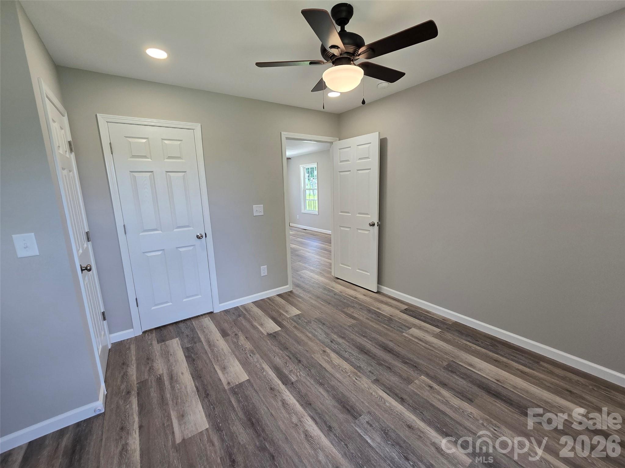 202 W Roswell Street Property Photo 13
