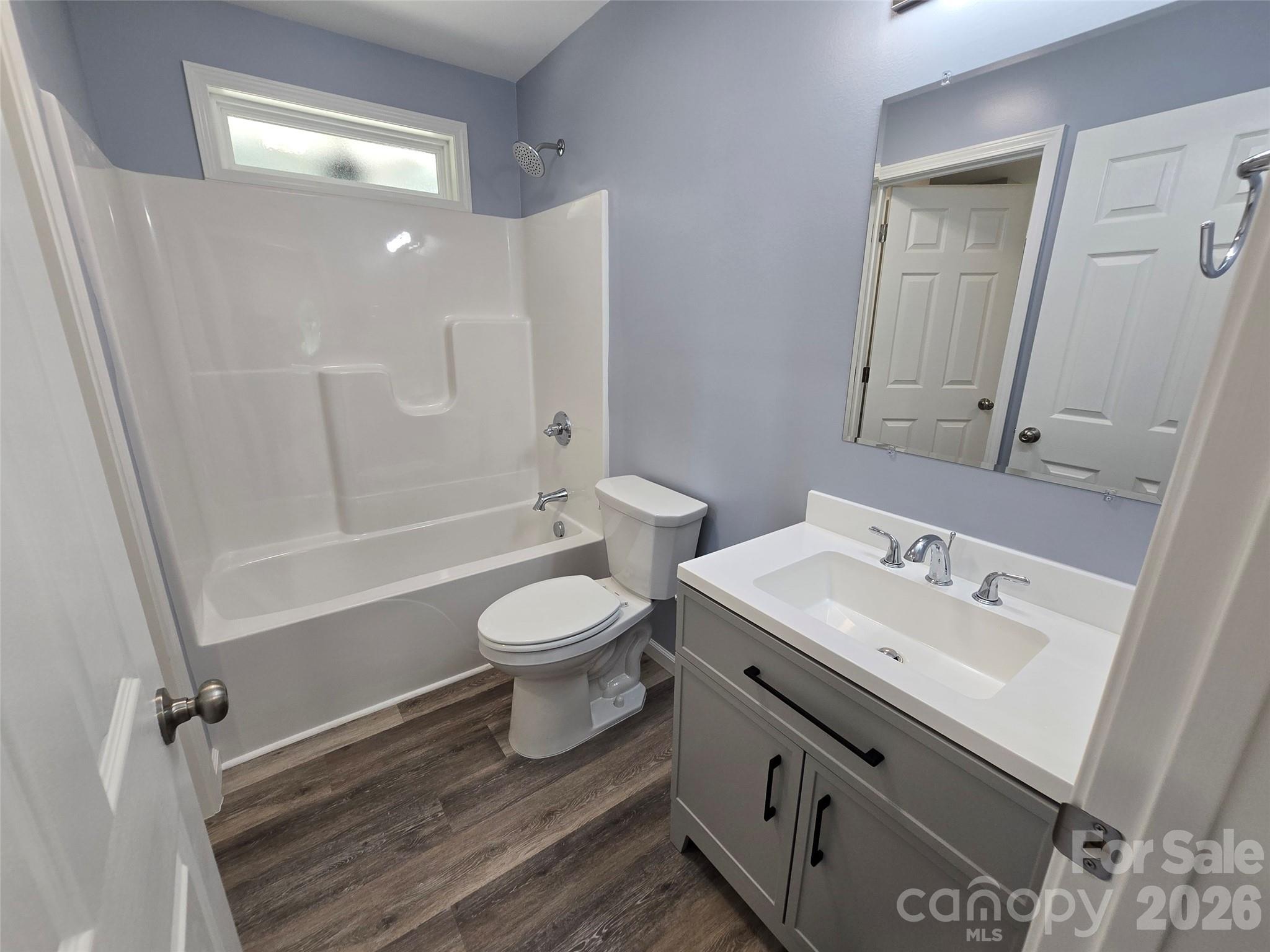 202 W Roswell Street Property Photo 15