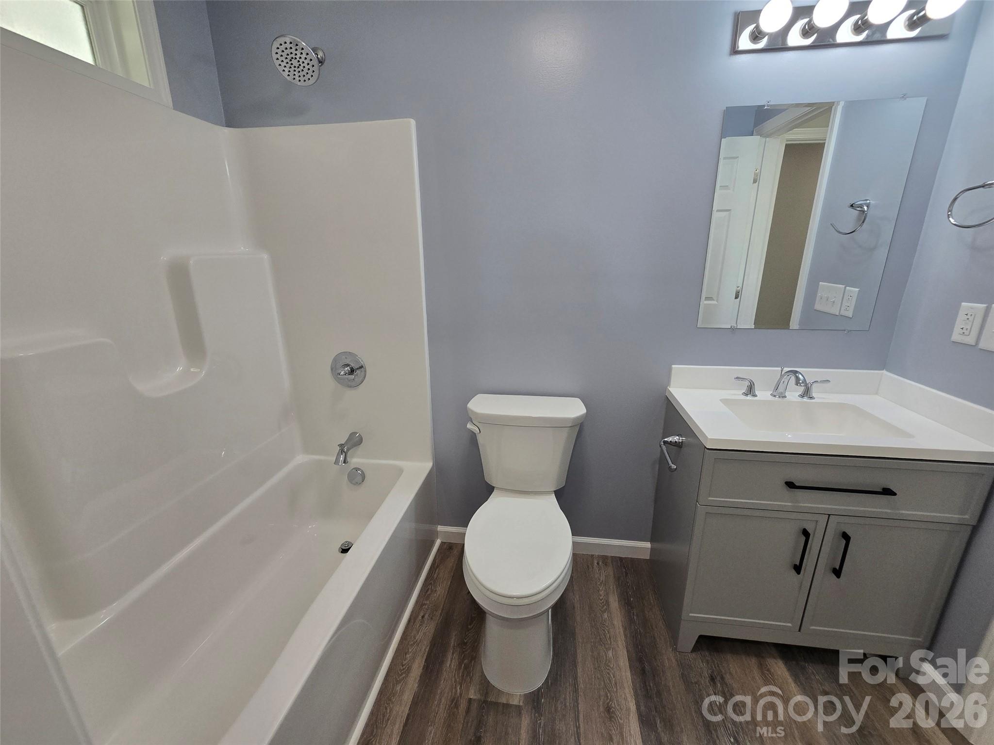 202 W Roswell Street Property Photo 16