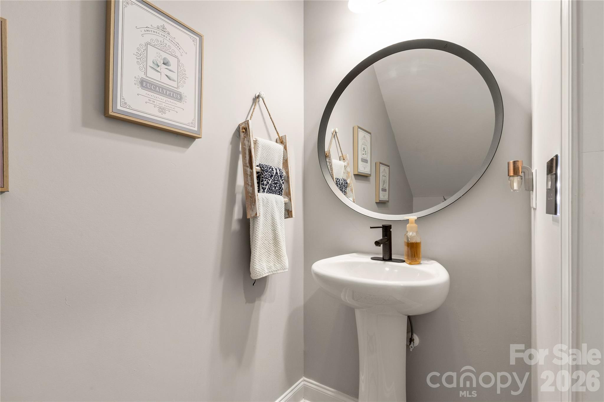836 Hardin Street Property Photo 10