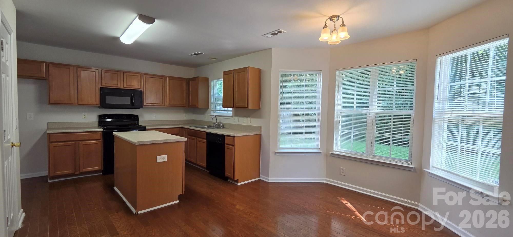 5708 Twin Brook Drive Property Photo 2