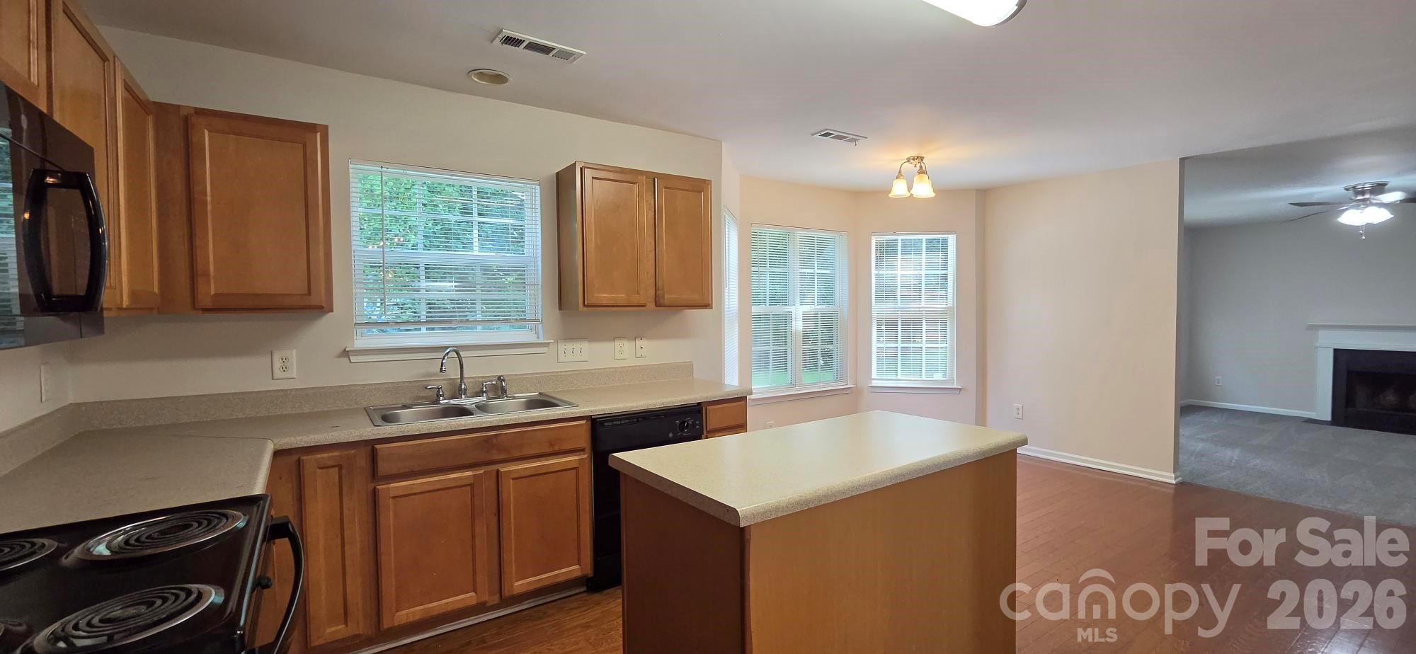 5708 Twin Brook Drive Property Photo 5