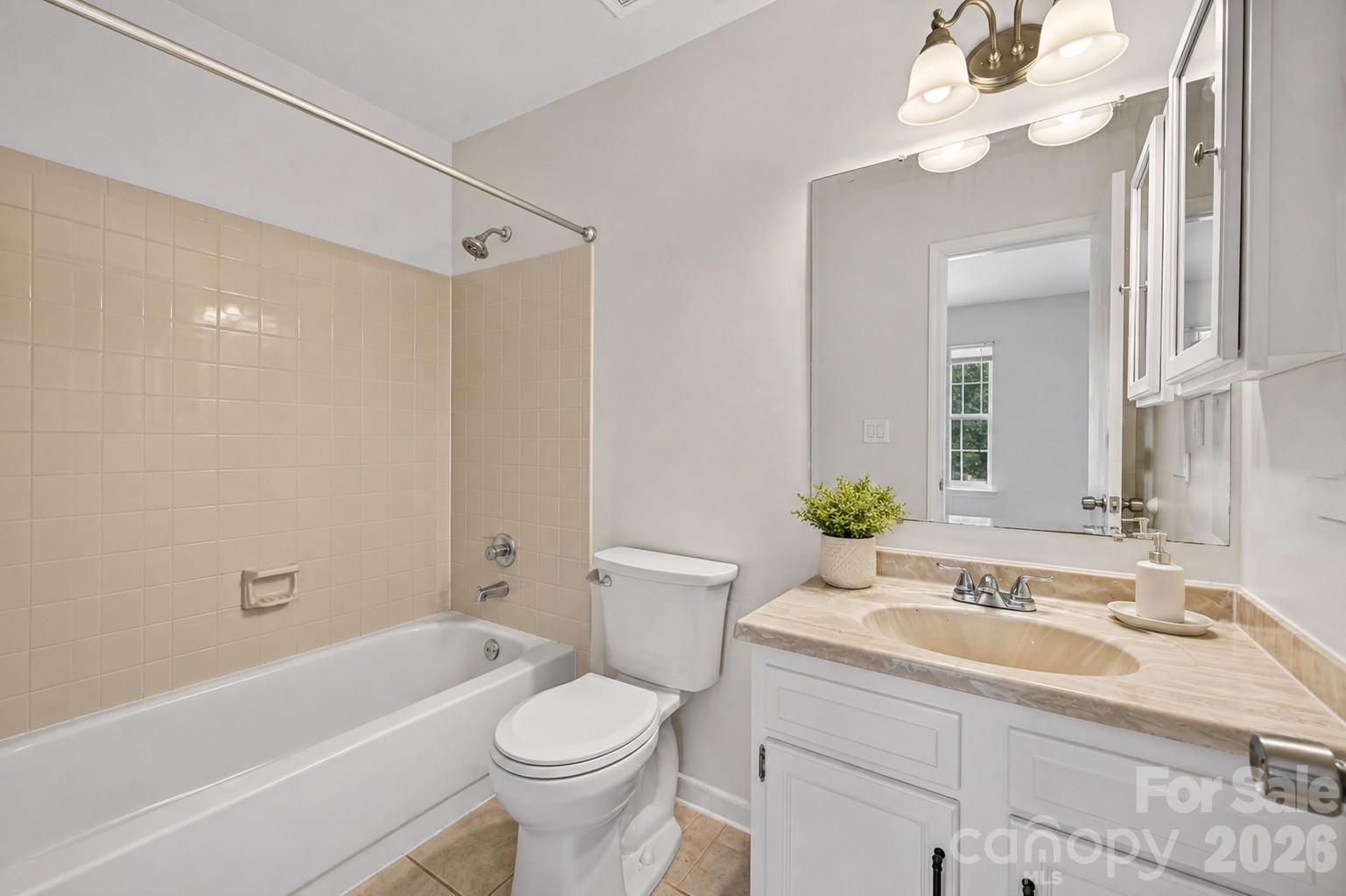 6216 Windsor Gate Lane Property Photo 16