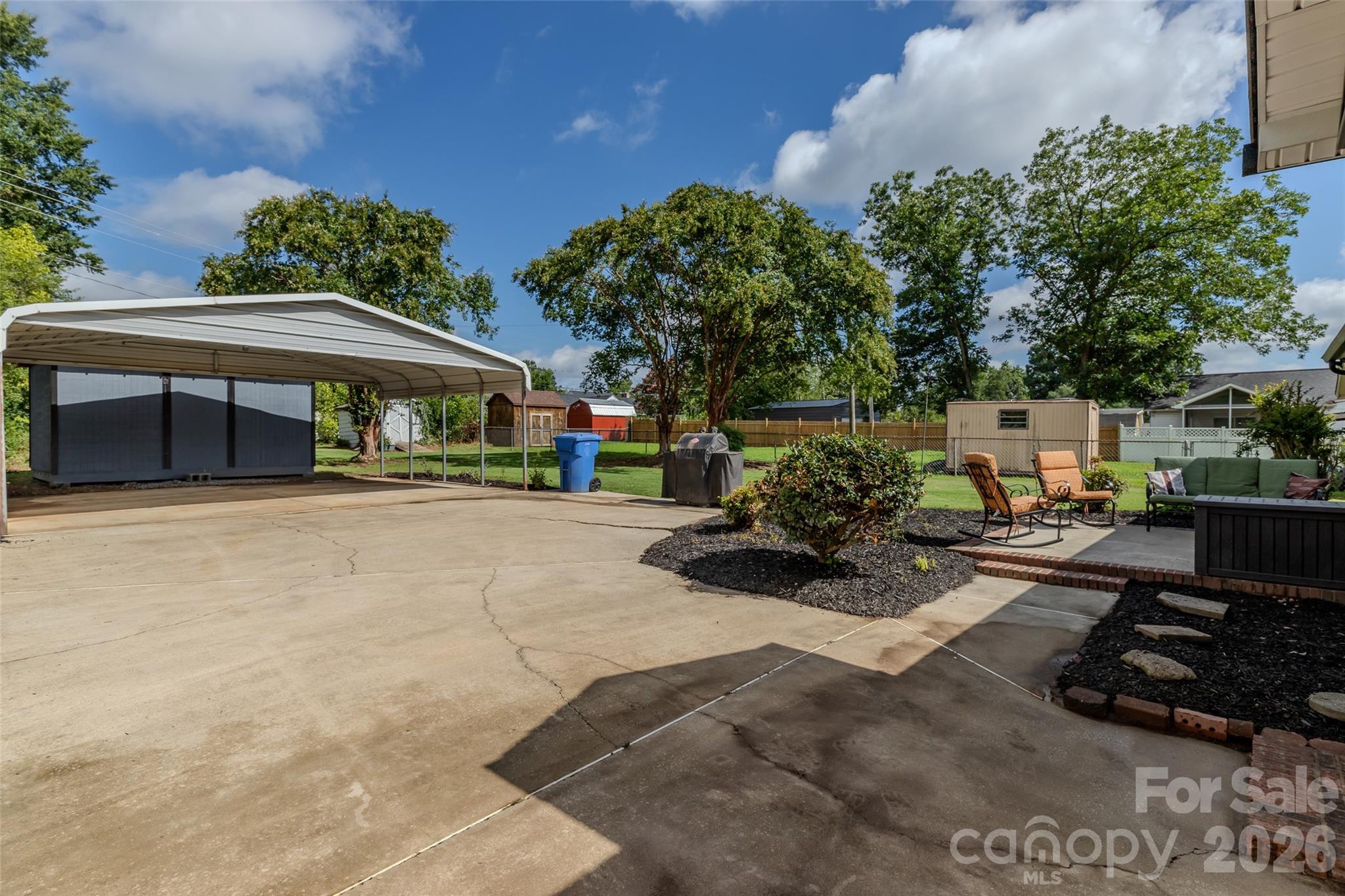 506 S Cansler Street Property Photo 3