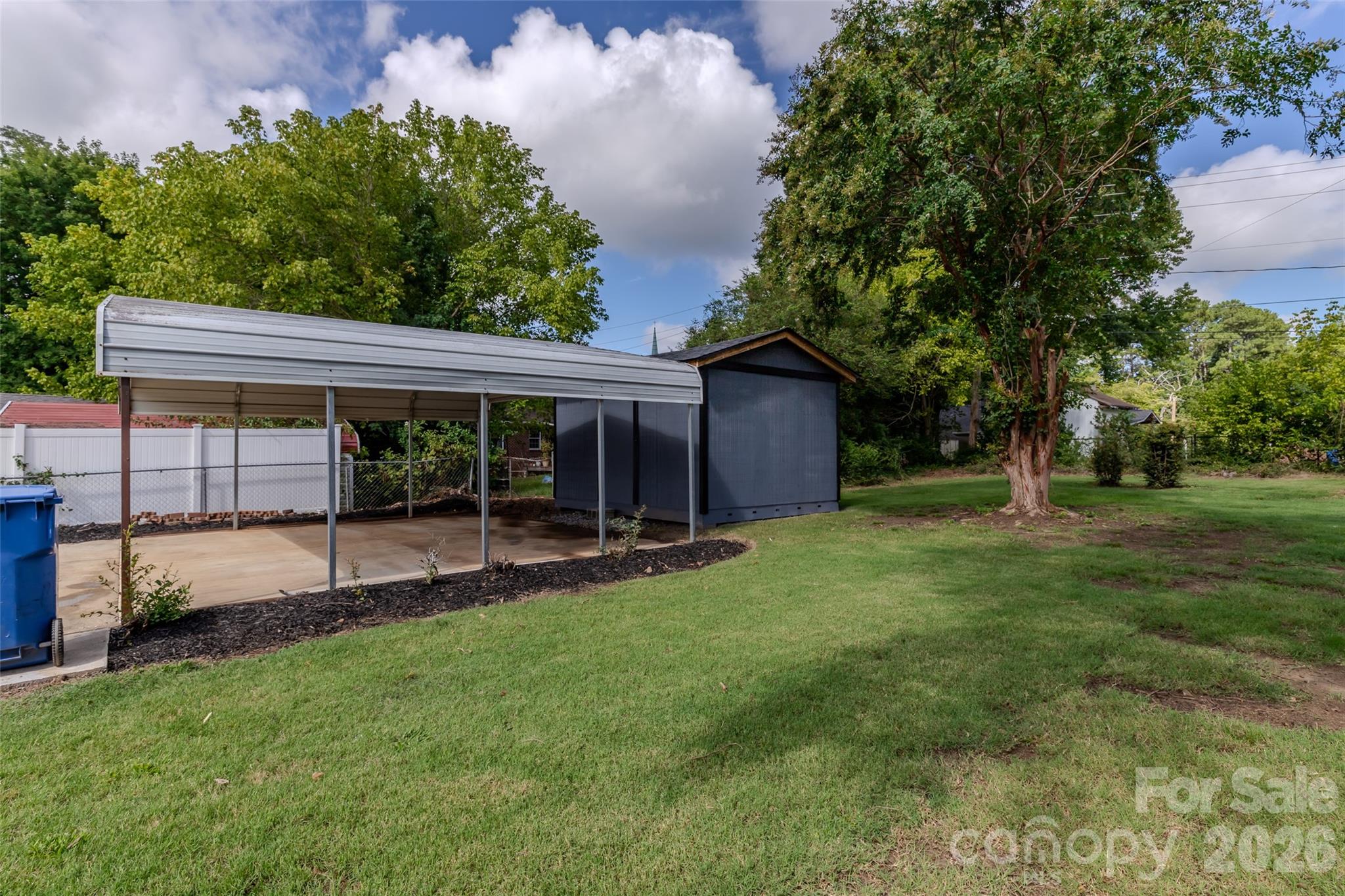 506 S Cansler Street Property Photo 4