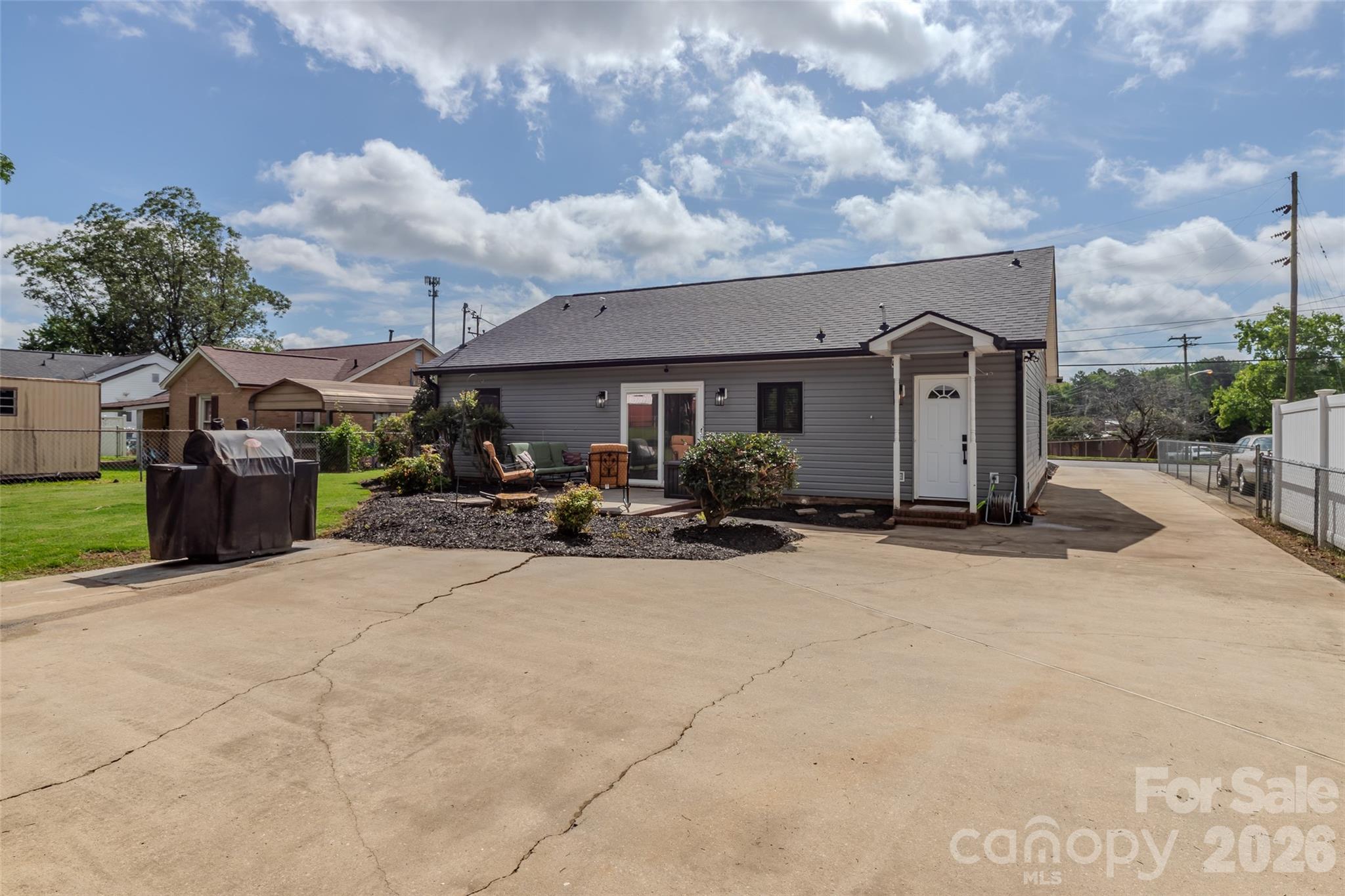 506 S Cansler Street Property Photo 7