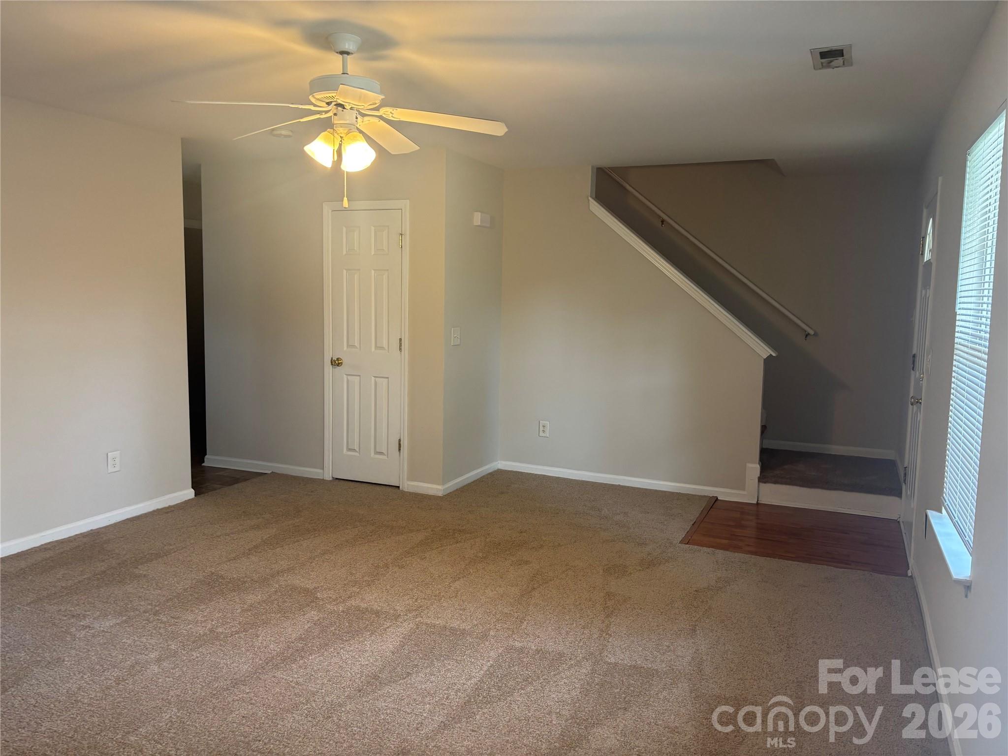 1426 Peach Park Lane Property Photo 4