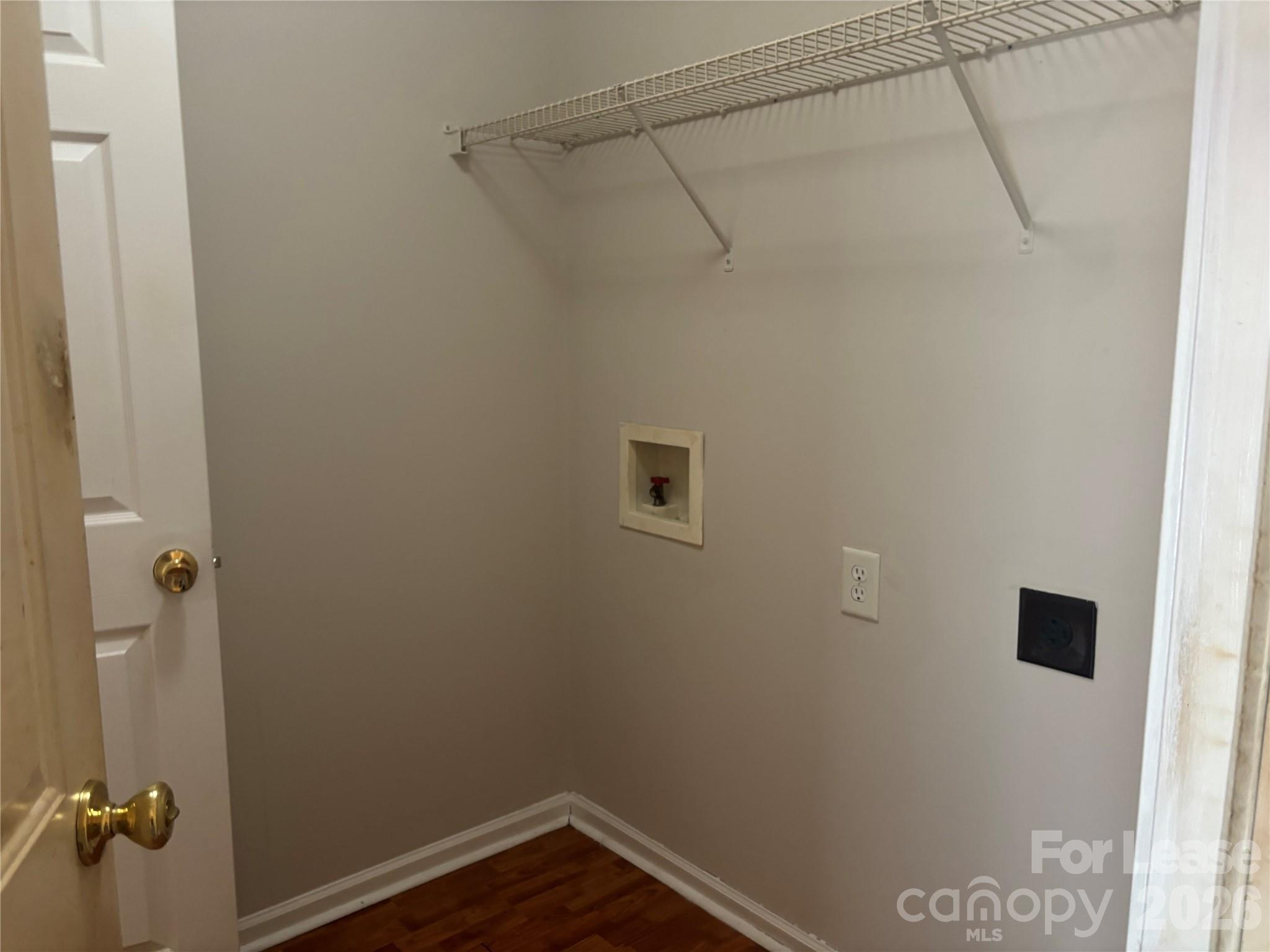 1426 Peach Park Lane Property Photo 12