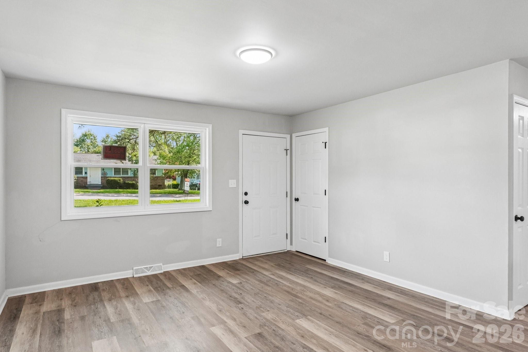 2545 Abelwood Road Property Photo 5