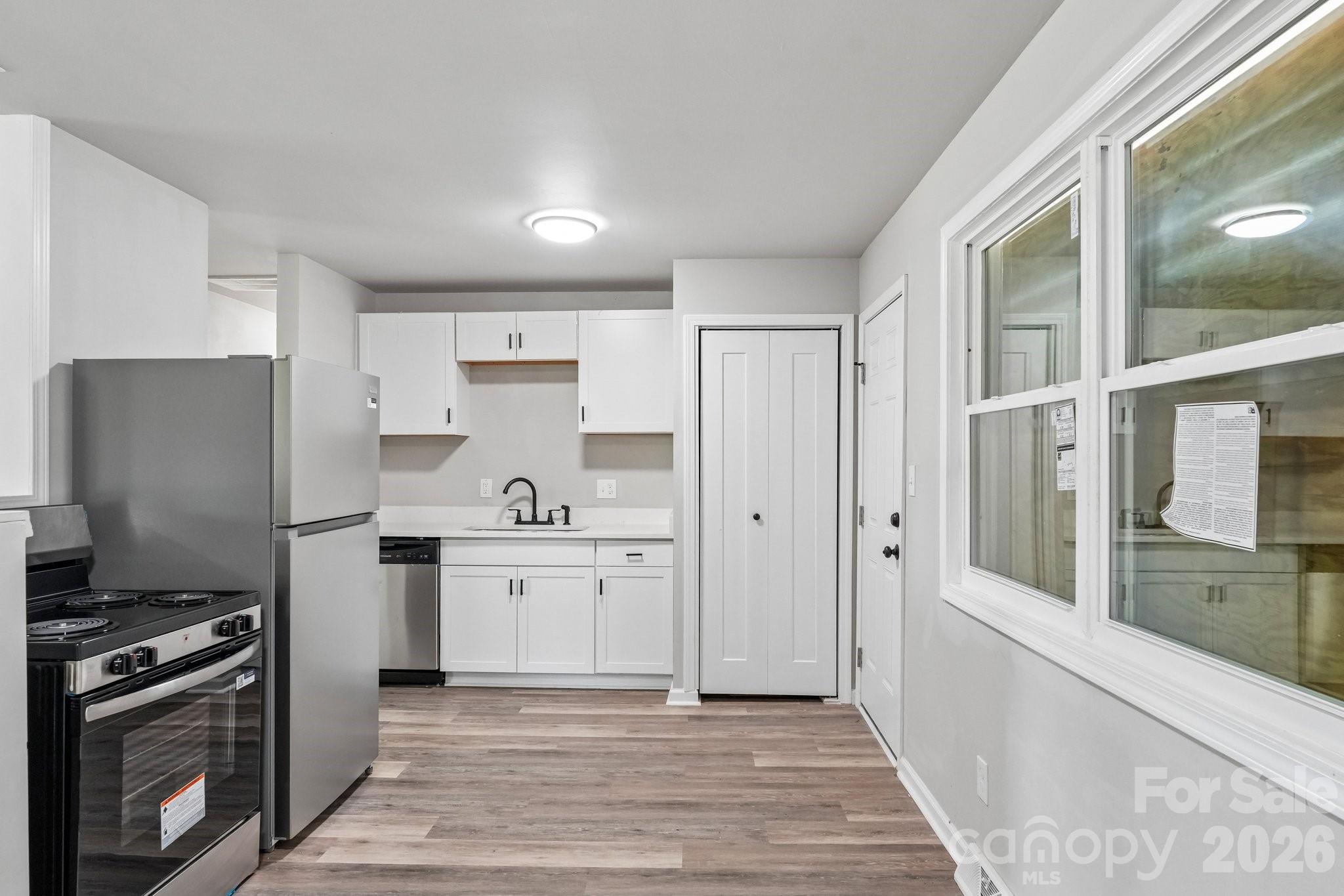 2545 Abelwood Road Property Photo 10