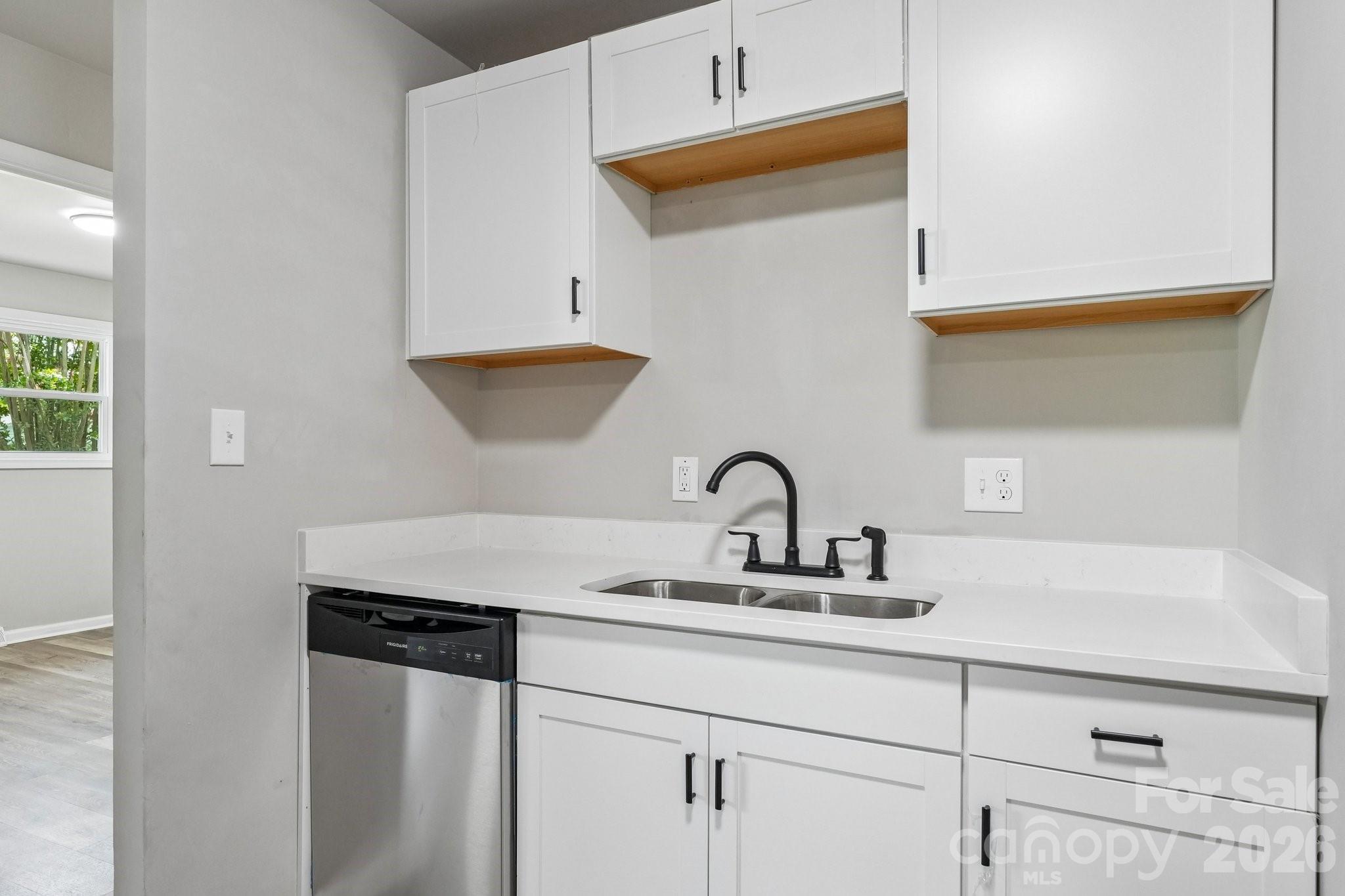 2545 Abelwood Road Property Photo 12