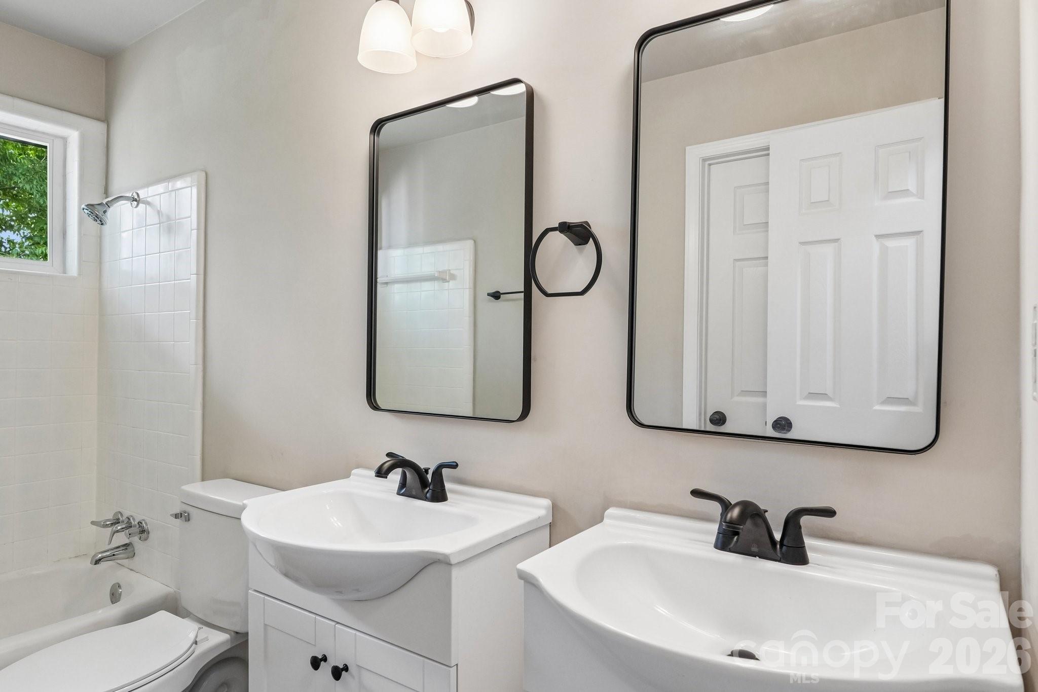 2545 Abelwood Road Property Photo 16