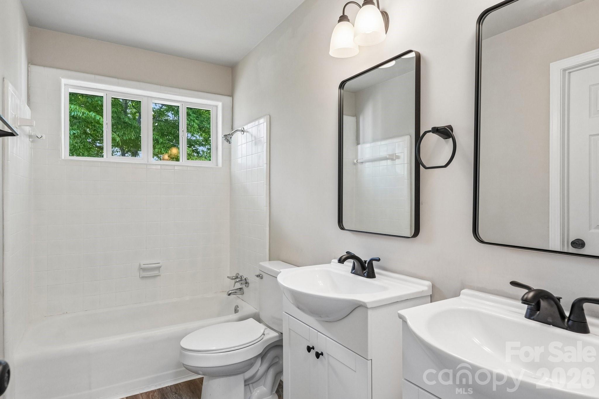 2545 Abelwood Road Property Photo 17