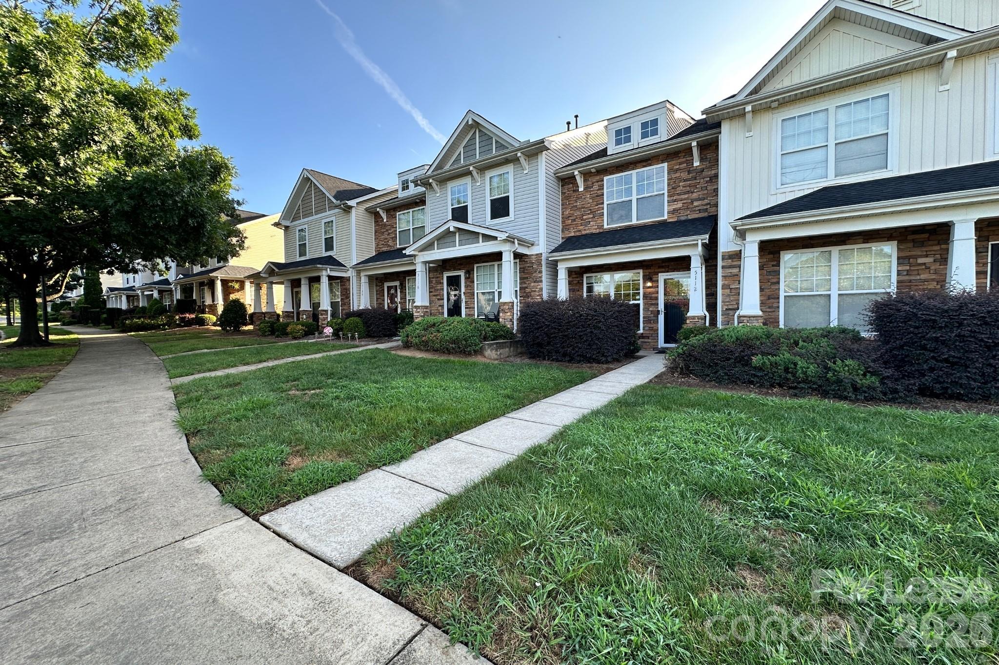 5112 Prosperity Church Road Property Photo 3