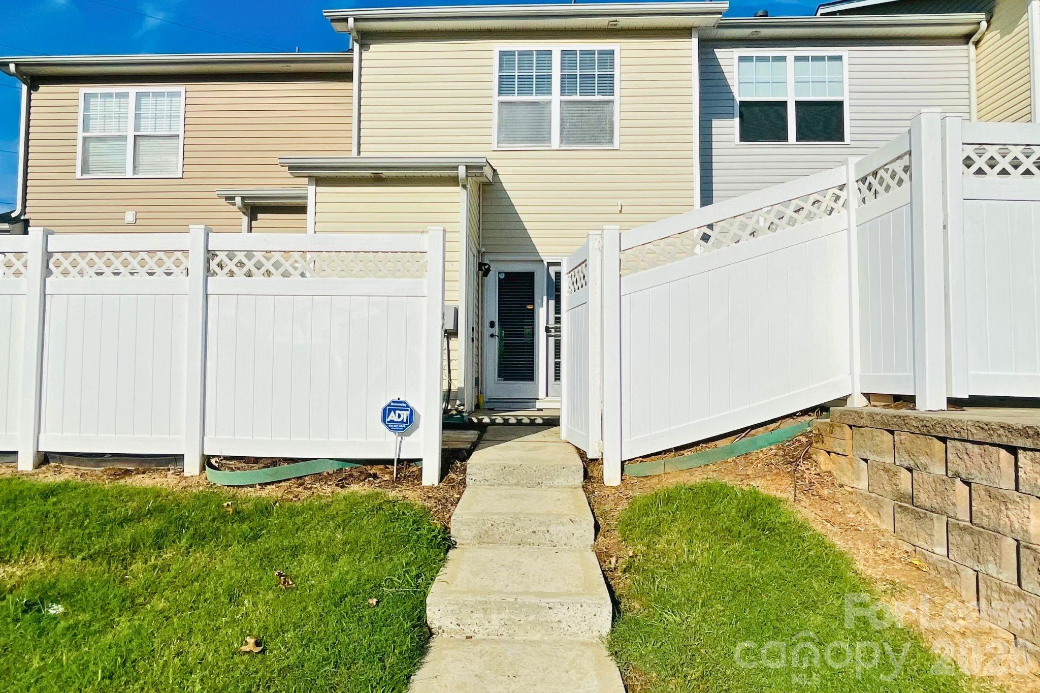 5112 Prosperity Church Road Property Photo 15