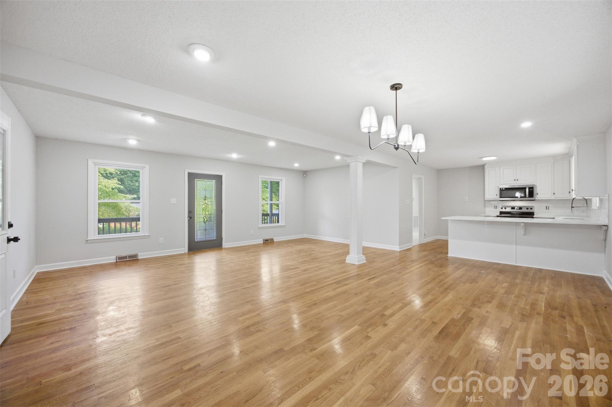 806 Danbrook Circle Property Photo 6