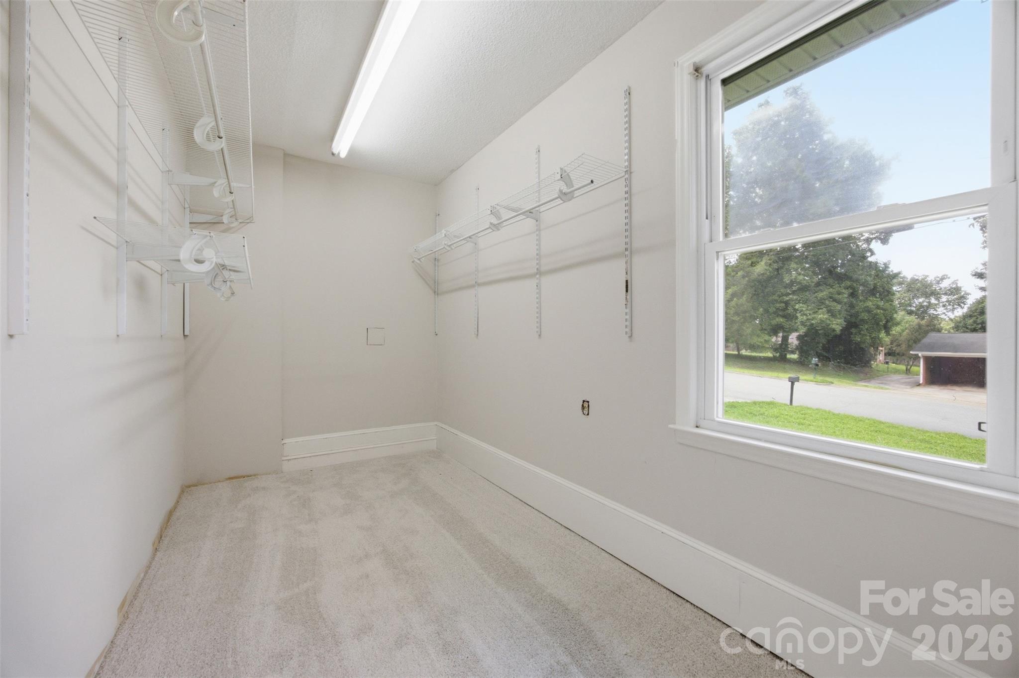 806 Danbrook Circle Property Photo 17