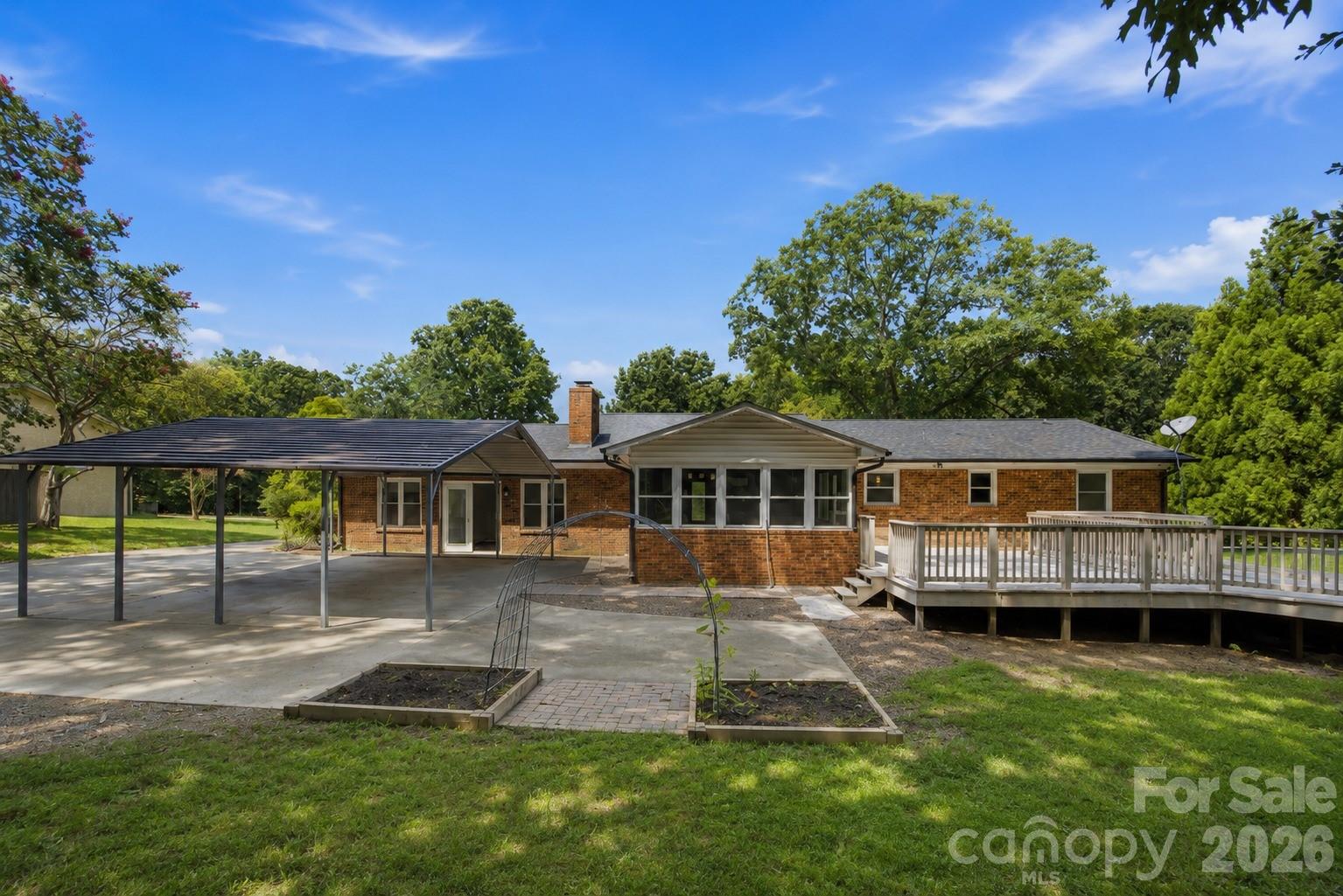 806 Danbrook Circle Property Photo 18