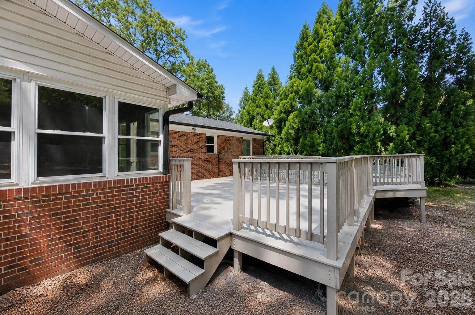 806 Danbrook Circle Property Photo 19