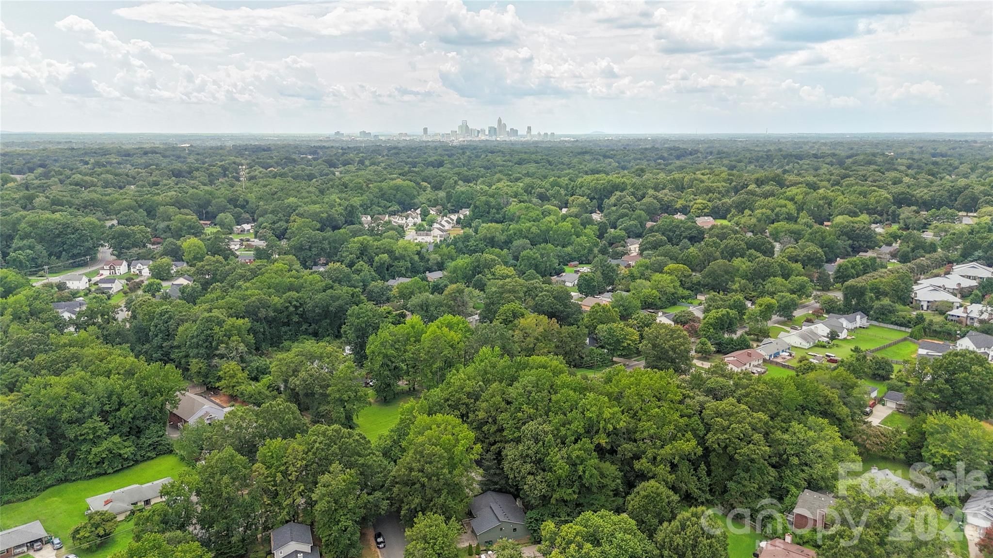 4607 Cricklewood Lane Property Photo 4