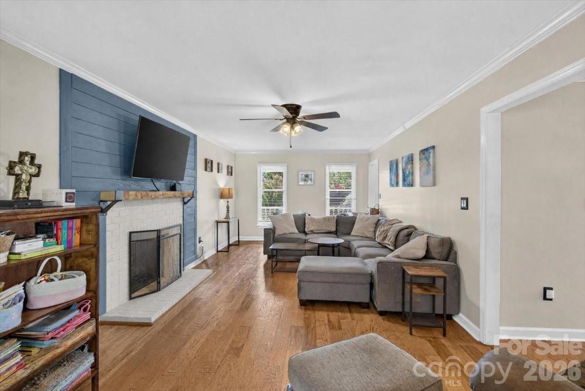 2025 Hilltop Road Property Photo 15