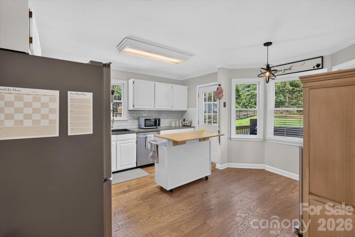 2025 Hilltop Road Property Photo 21