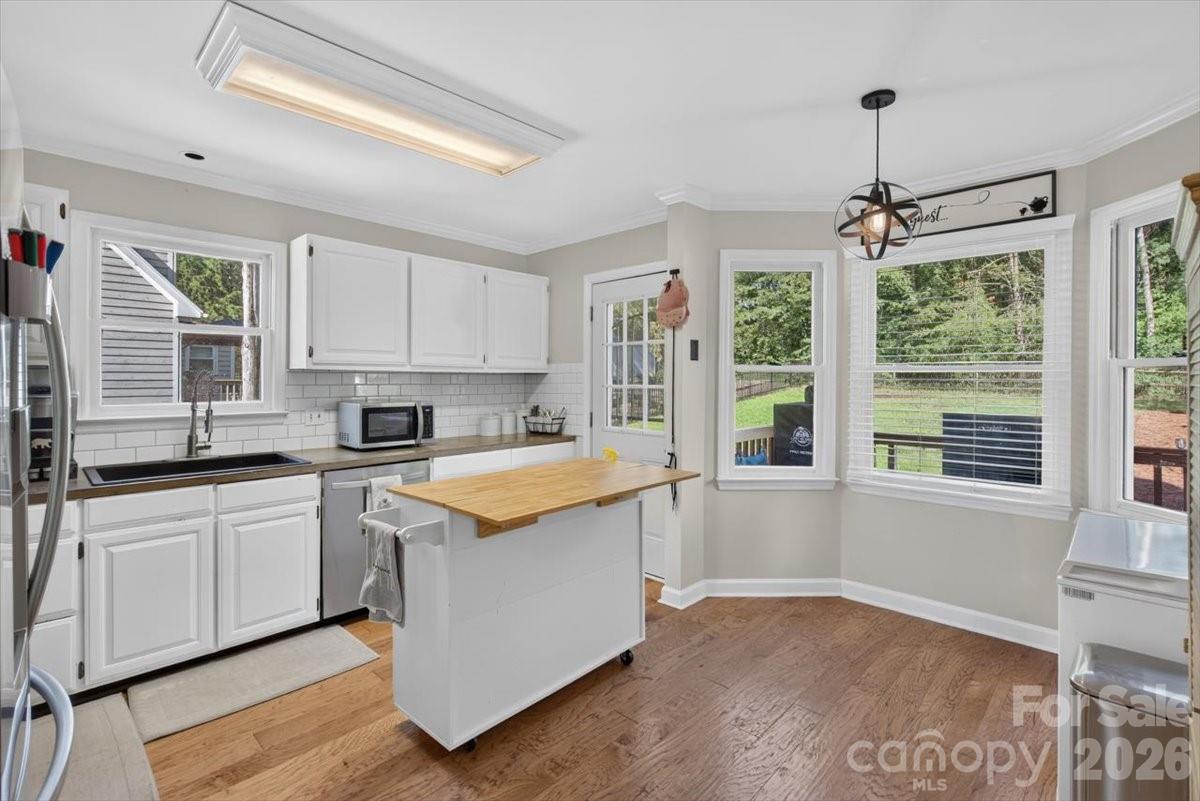 2025 Hilltop Road Property Photo 22